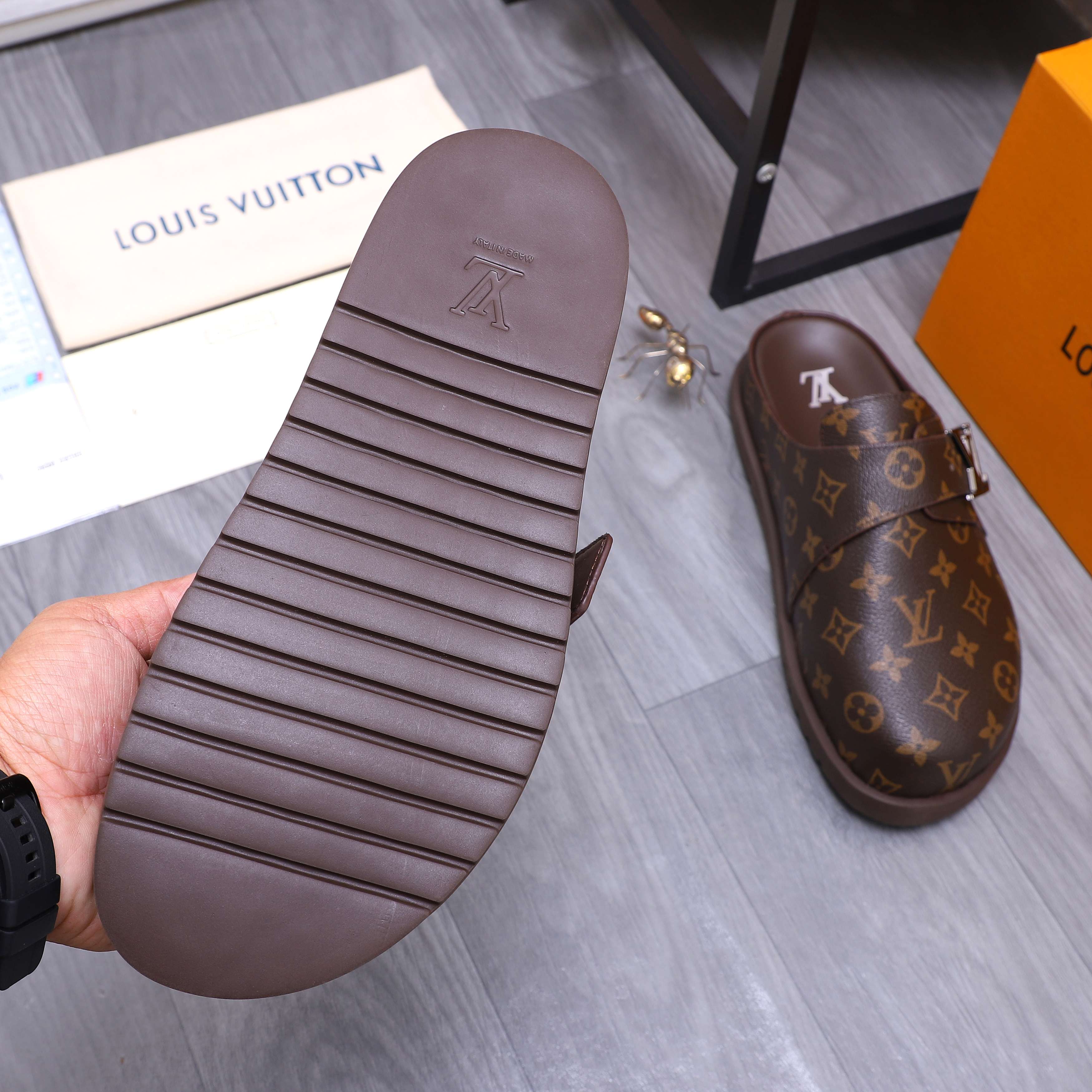 Louis Vuitton Men's Half Slippers Mules Leather Upper Original Sole 9 a1744783992513 1271