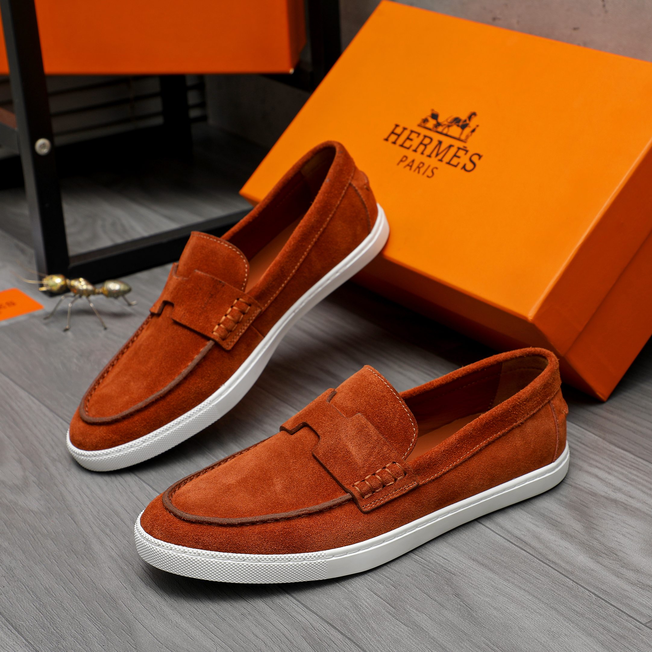 Hermès Men's Leather and Suede Loafers Slip-Ons, Size 39-44 4 a1744789501426 1834