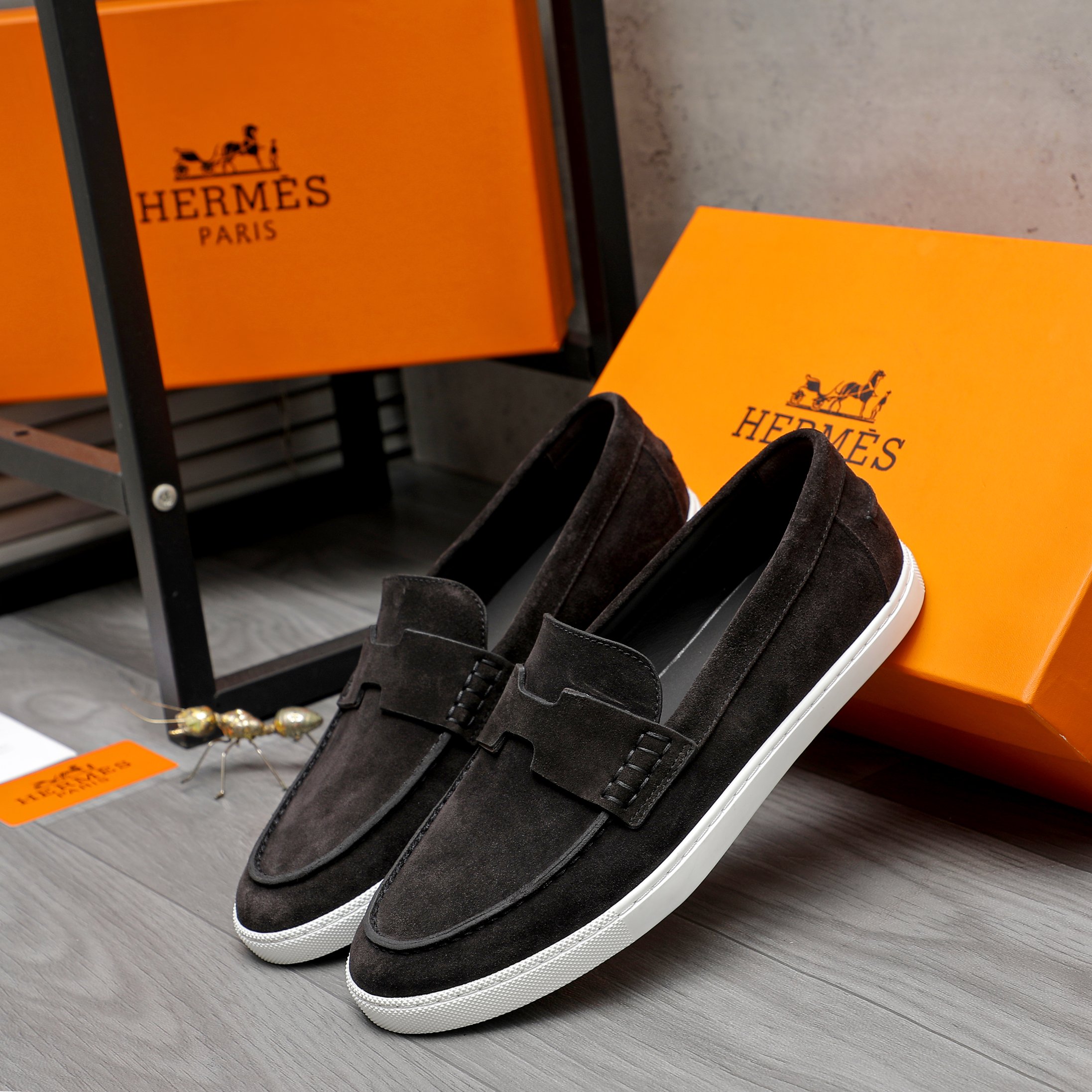 Hermes Men's Casual Slip-On Loafers in Leather and Suede | Sizes 39-44 3 a1744789651476 8086