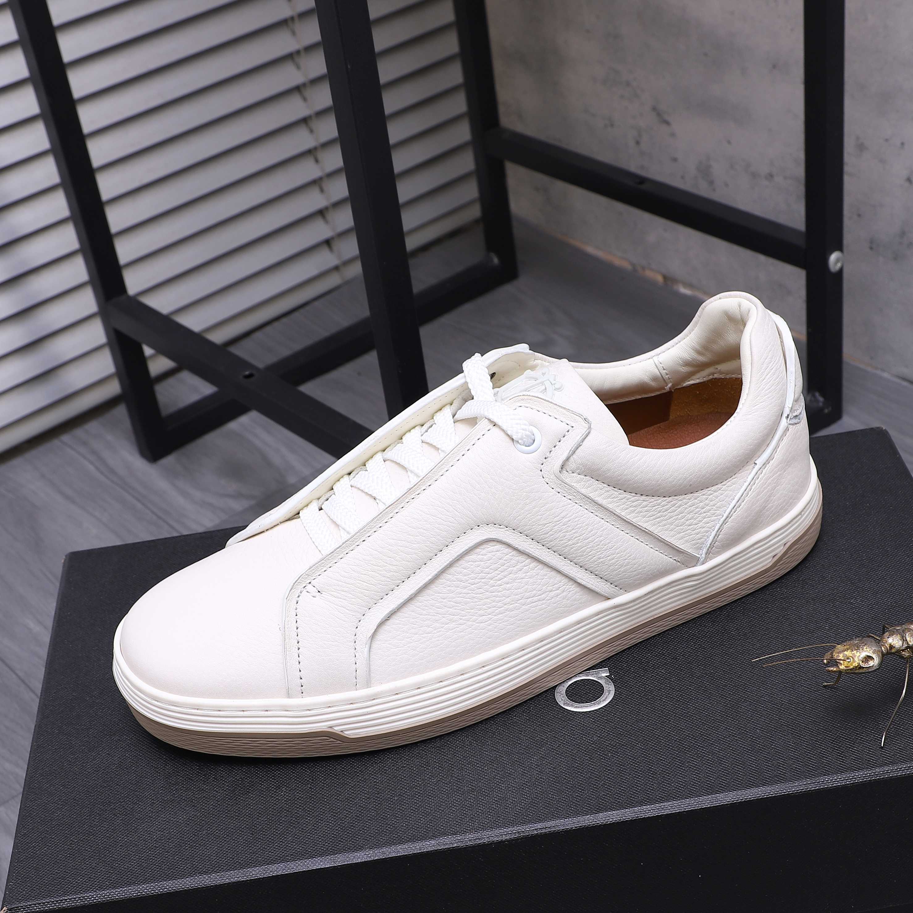 Dunhill Men's Leather Casual Sneakers - Comfortable & Stylish Shoes 6 a1744875401675 8045