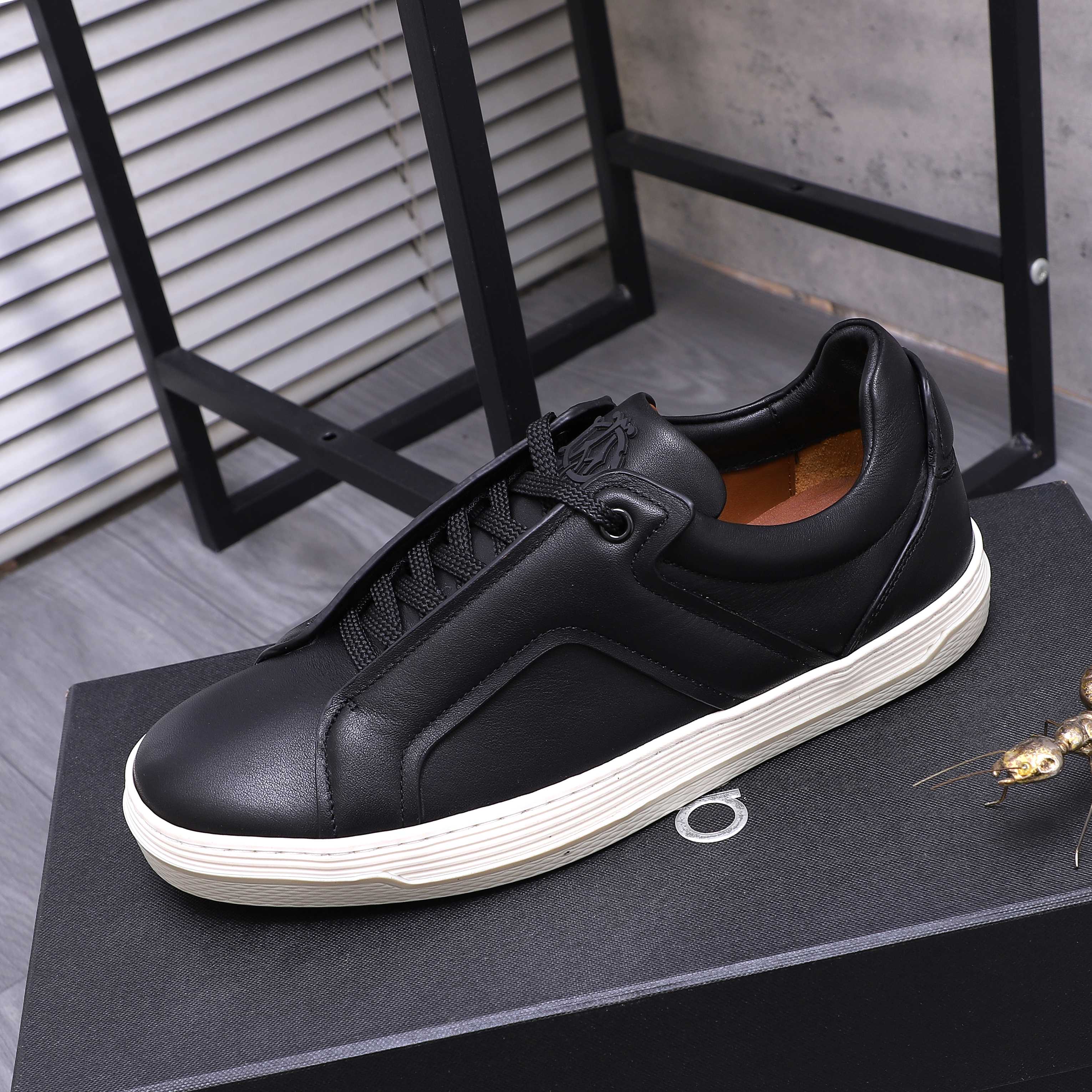 Dunhill Men's Casual Leather Sneakers, Sizes 38-44 - Stylish Comfort 6 a1744875857730 4654