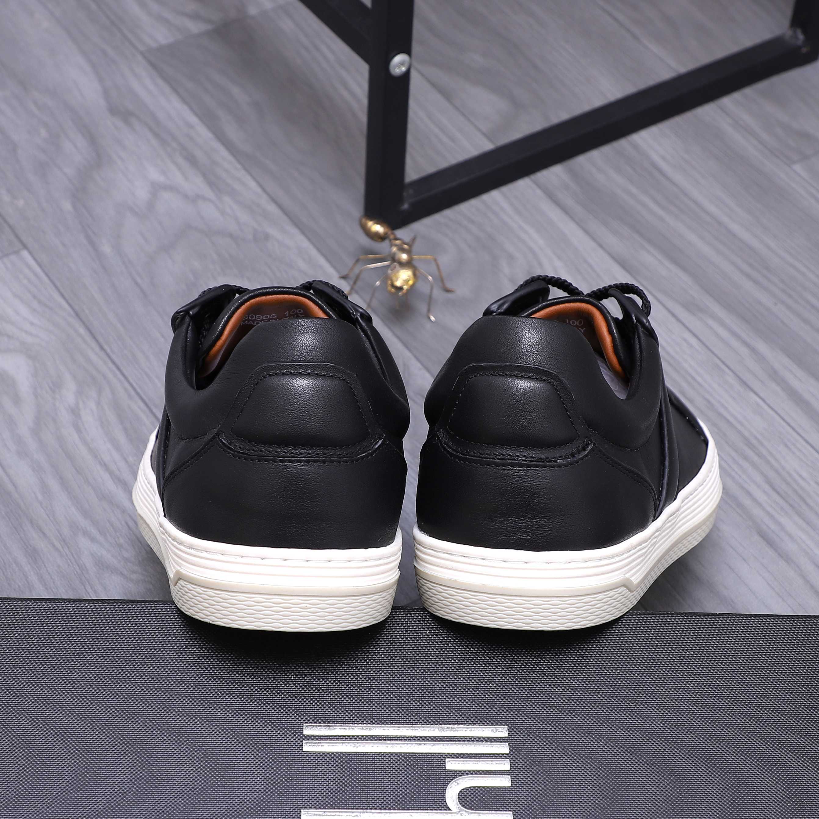 Dunhill Men's Casual Leather Sneakers, Sizes 38-44 - Stylish Comfort 11 a1744875860386 8853