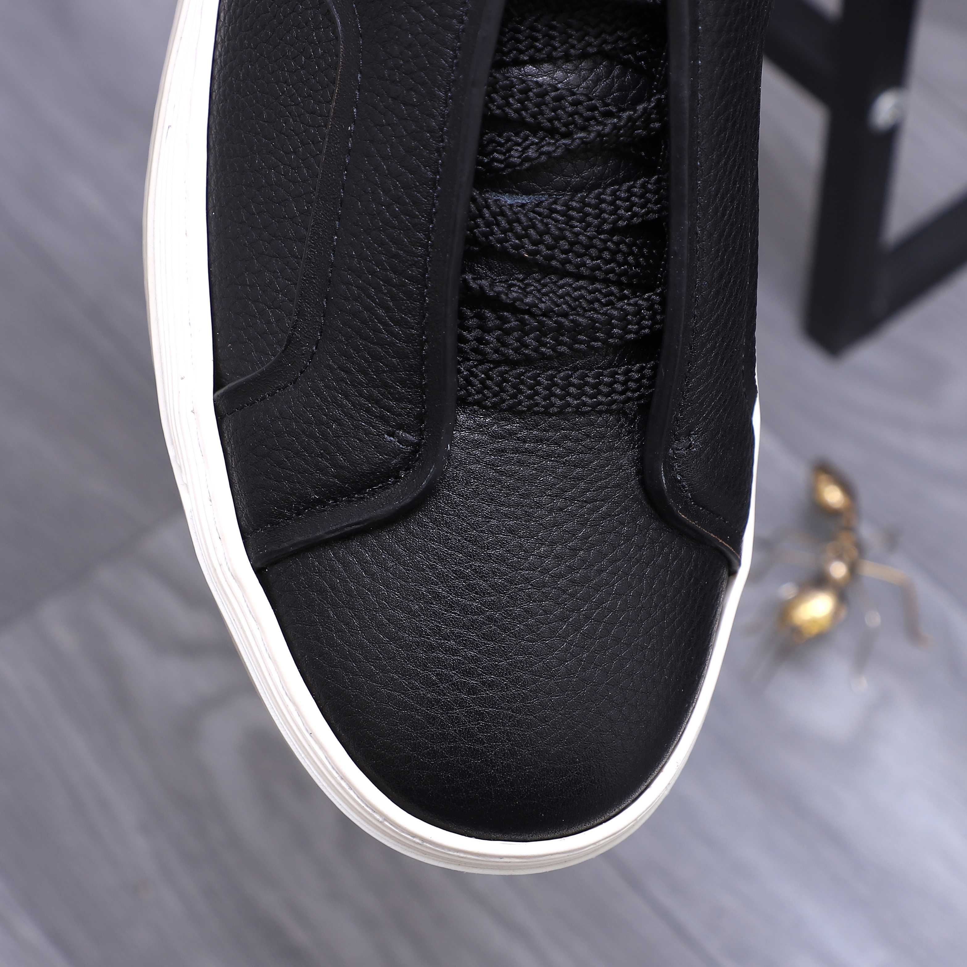 Dunhill Men's Leather Casual Sneakers in Black and White - Sizes 38-44 9 a1744877432101 6161