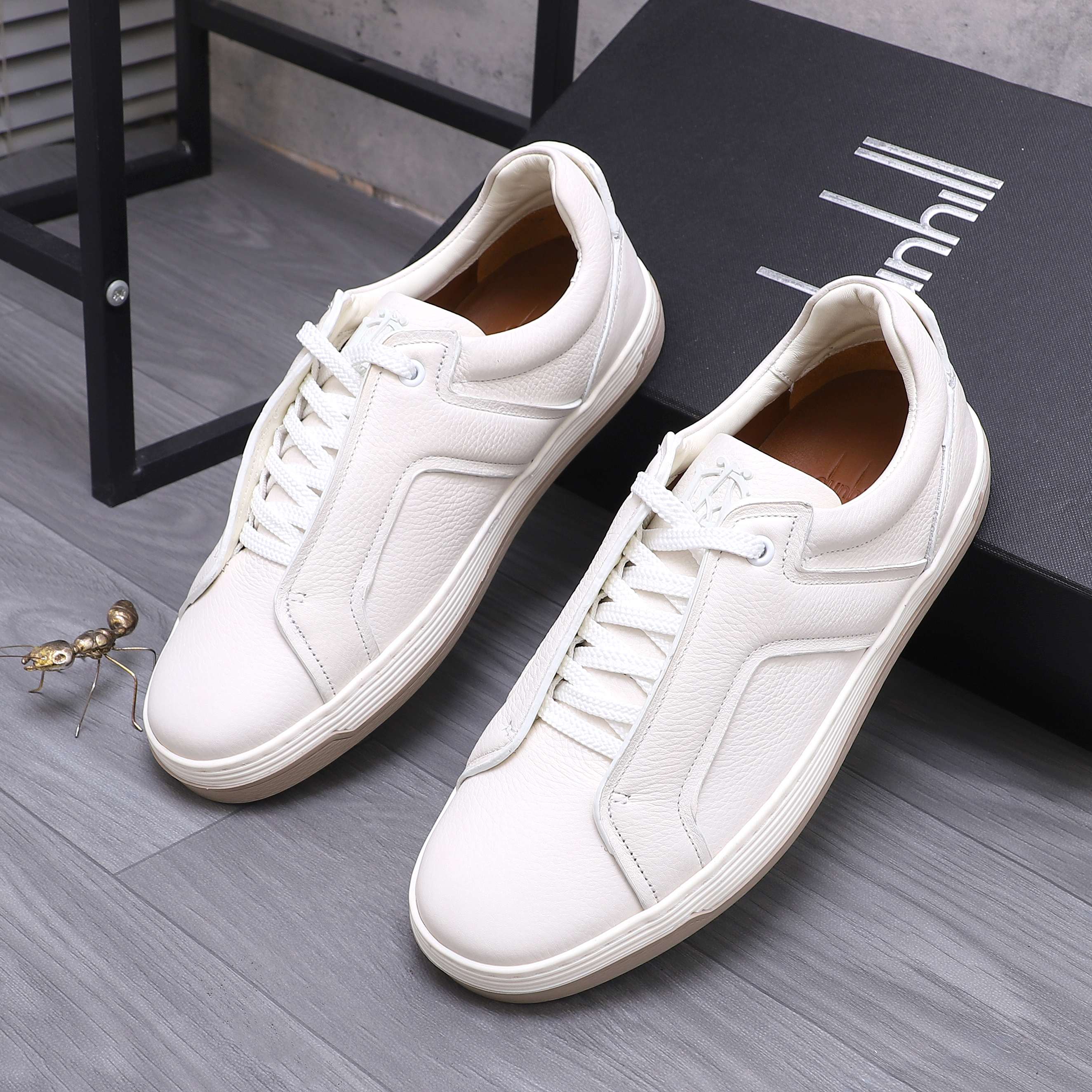 Dunhill Men's Leather Casual Sneakers - Comfortable & Stylish Shoes 3 a1744877554201 3644