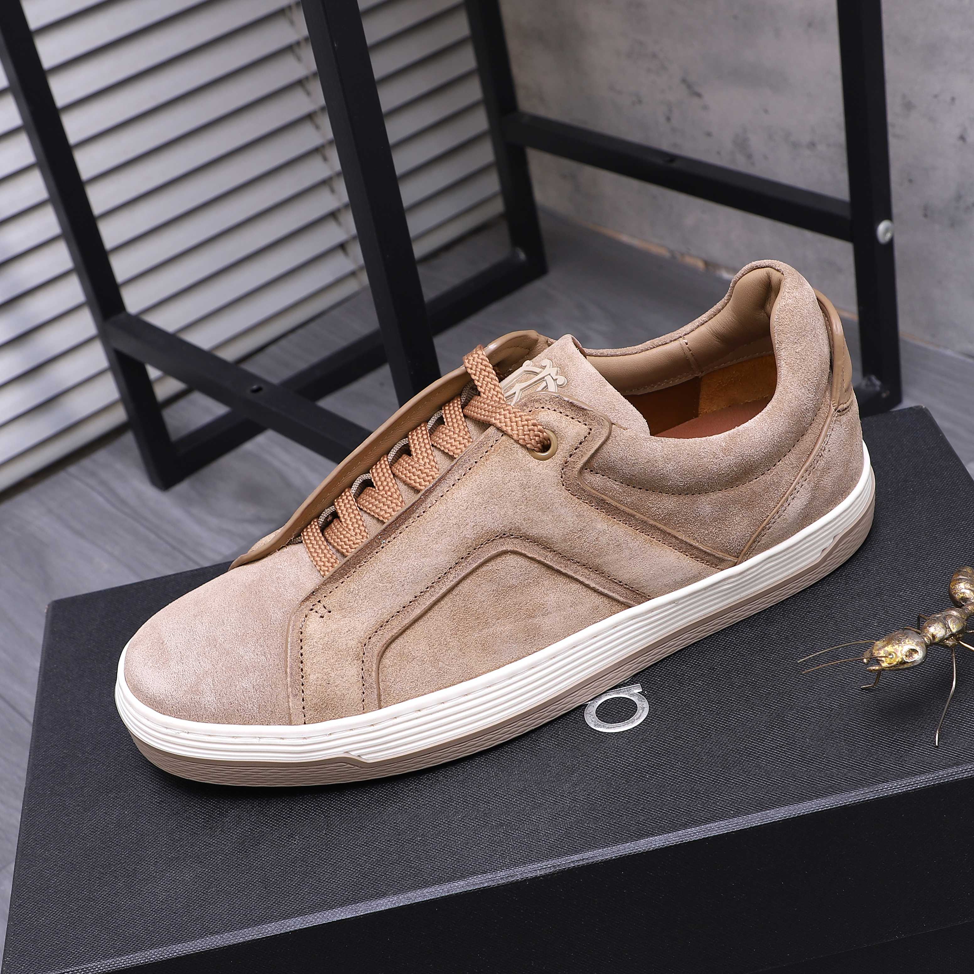 Dunhill Men's Suede Leather Casual Sneakers - Stylish & Comfortable 6 a1744878367362 4848