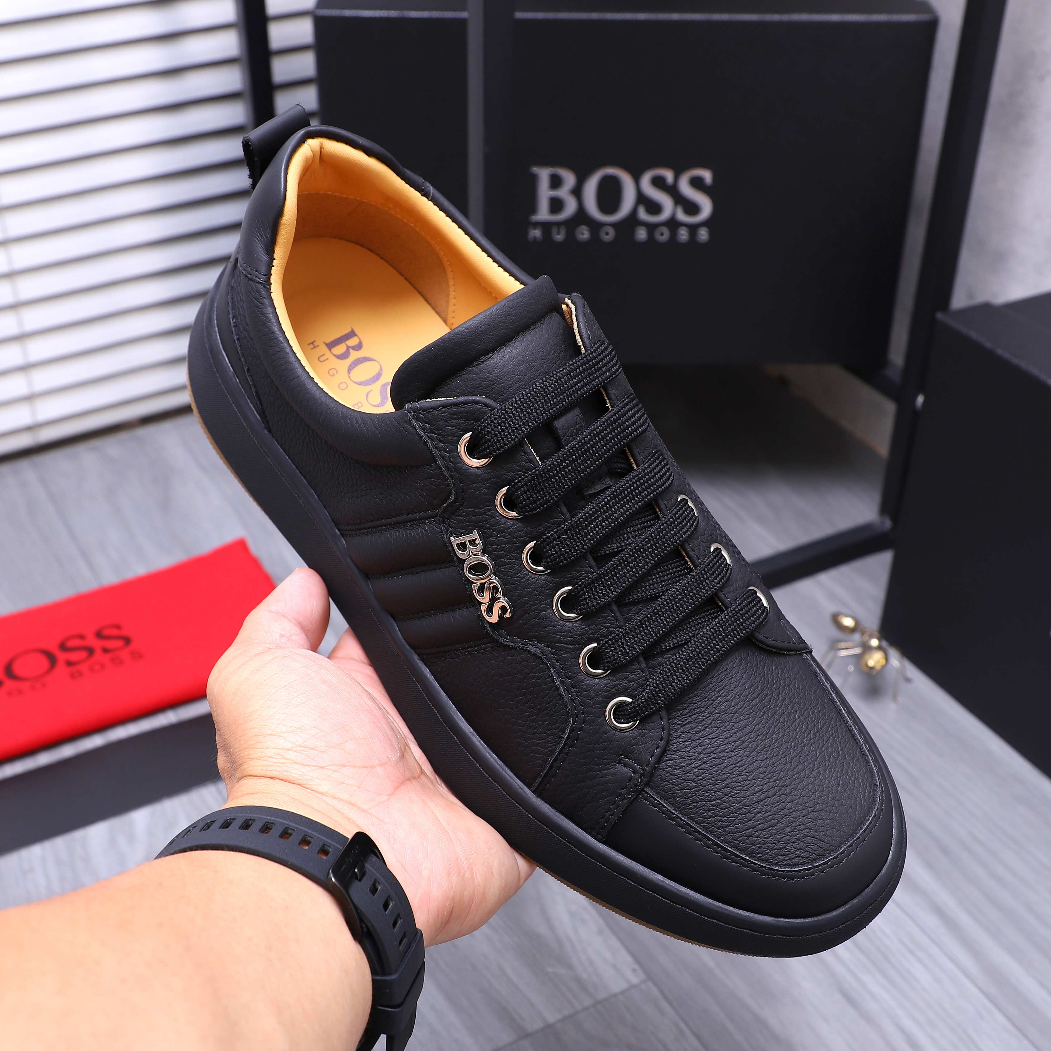Hugo Boss Men's Leather Casual Sneakers Lace-Up Style 7 a1745303025885 7713
