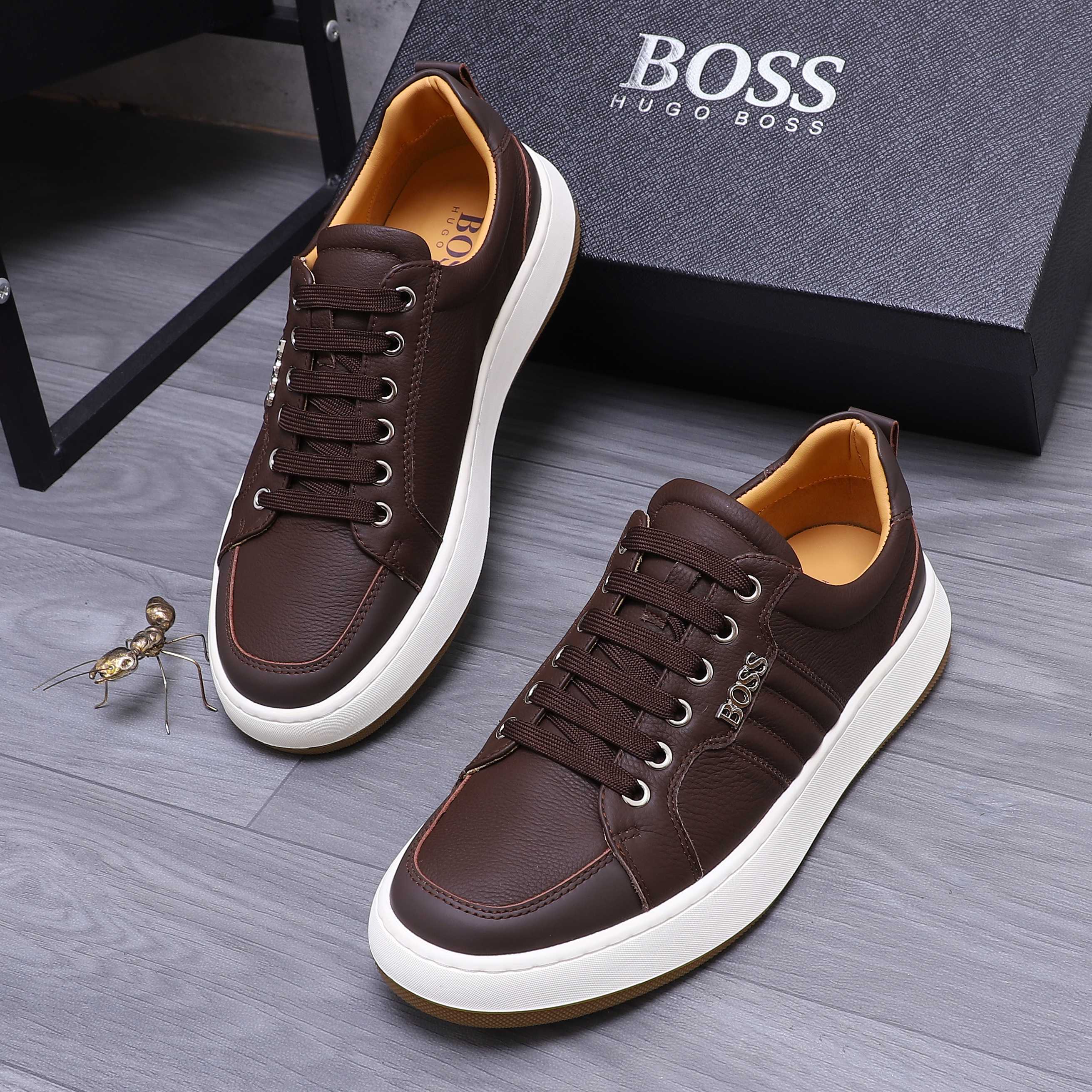 Hugo Boss Men's Leather Casual Sneakers - Stylish & Comfortable 4 a1745303382529 3472