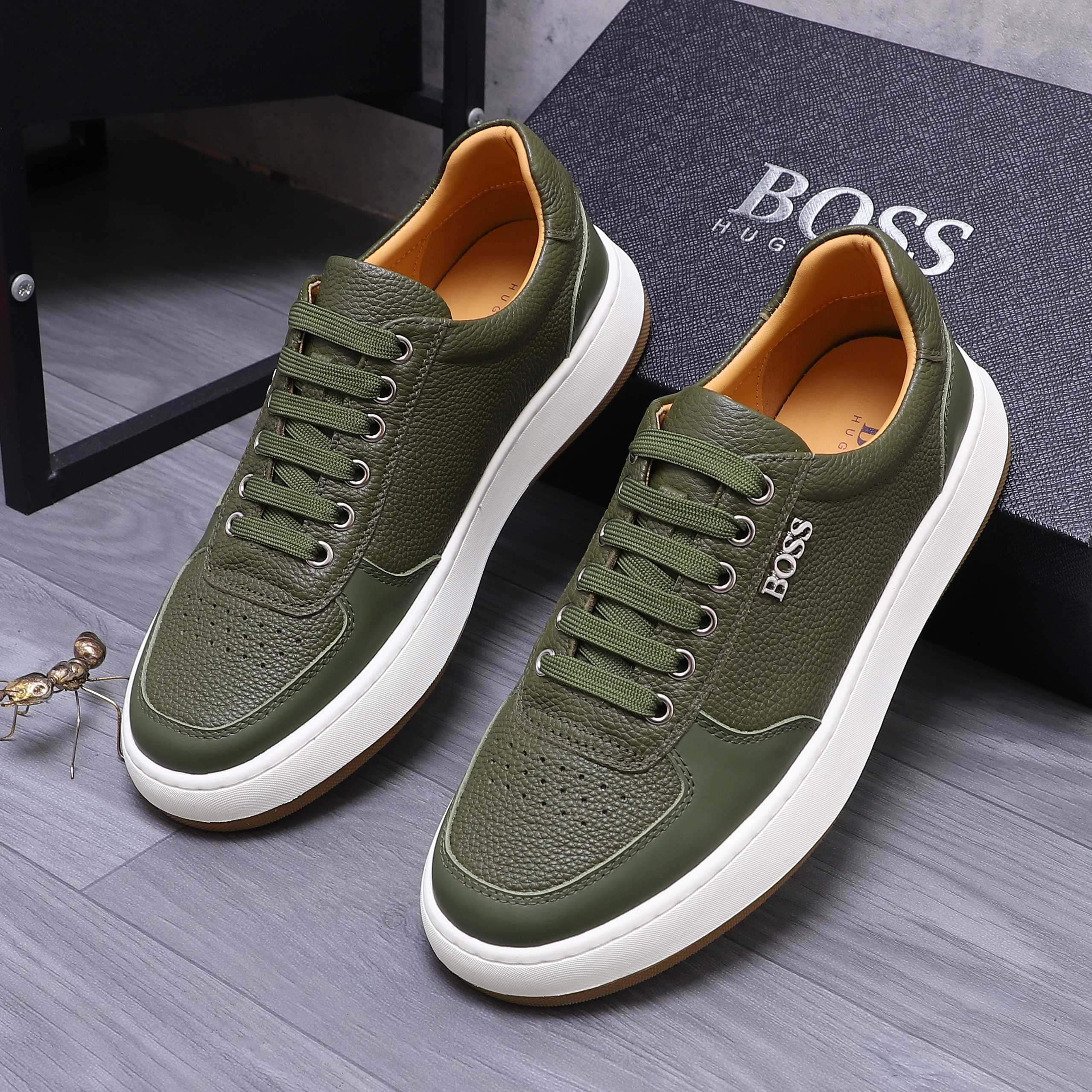 Hugo Boss Men's Leather Casual Sneakers - Stylish Comfort and Quality 3 a1745303958782 1168