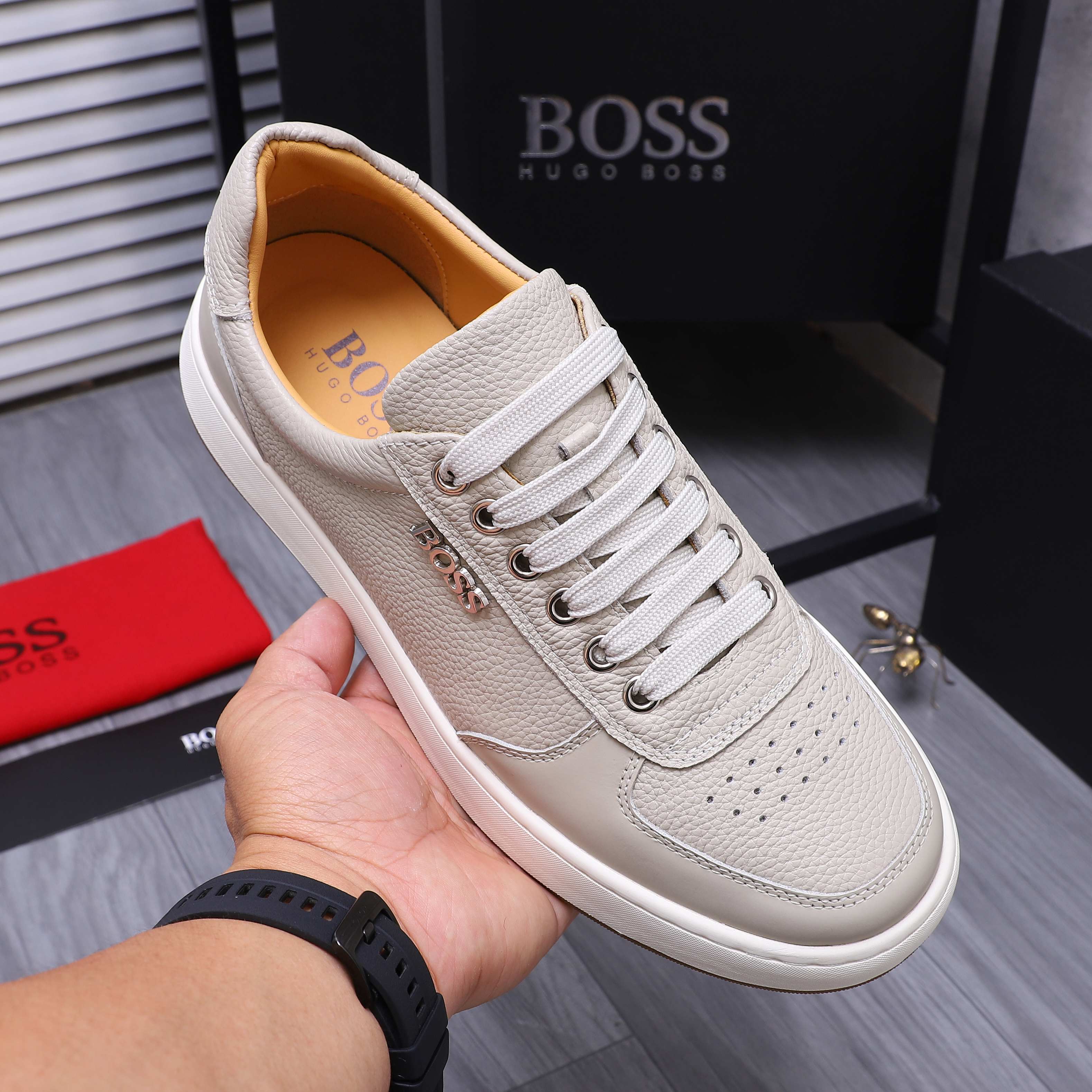 Hugo Boss Men's Leather Casual Sneakers - Stylish Comfort, Sizes 38-45 7 a1745304092337 0853