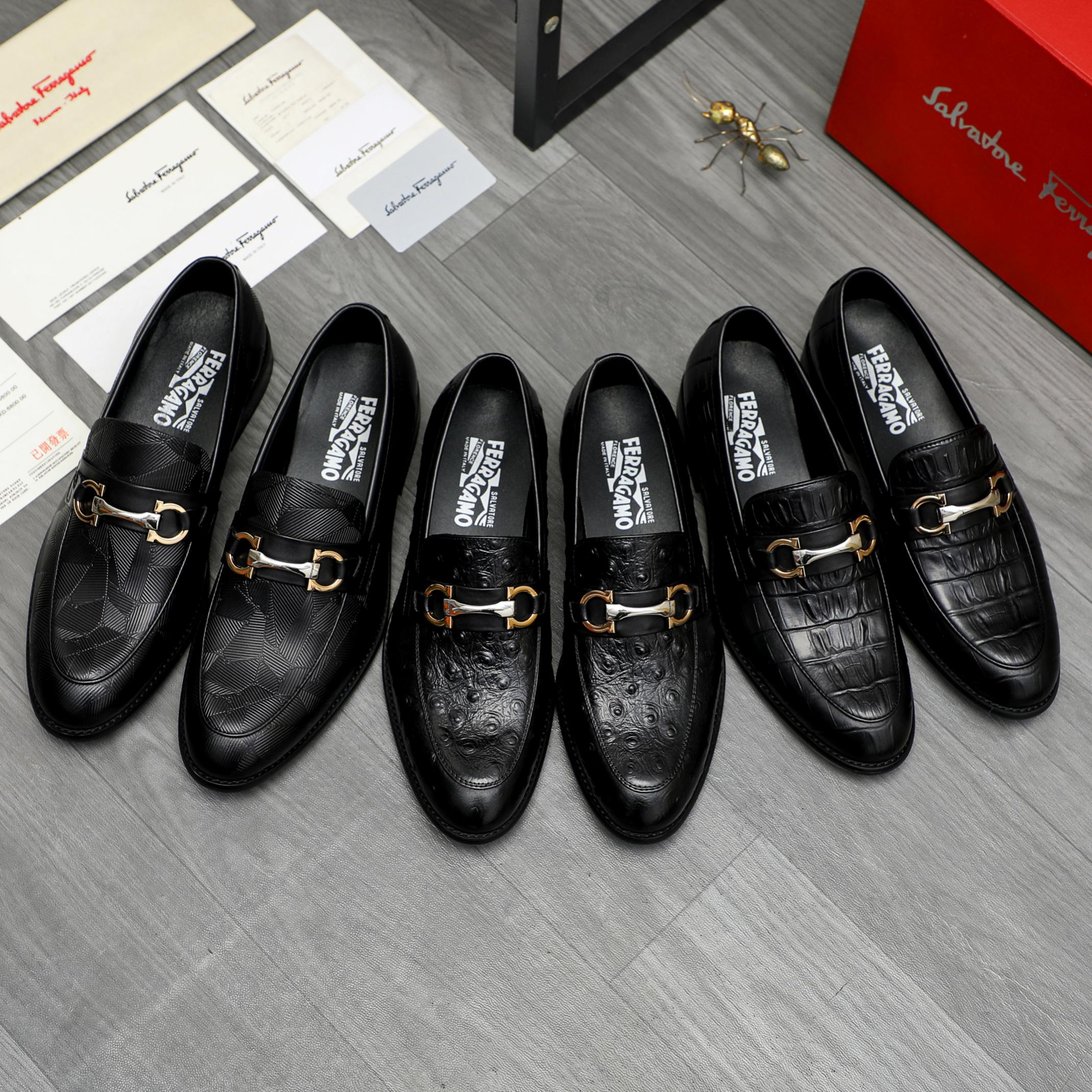P290 商品商标：Ferragamo「 菲拉格慕 ] 商务套脚皮鞋
正码码数:   39-45 （38.46定做不退换）
商品材料：精选 石头纹牛皮鞋面 羊皮内里 原版橡胶大底