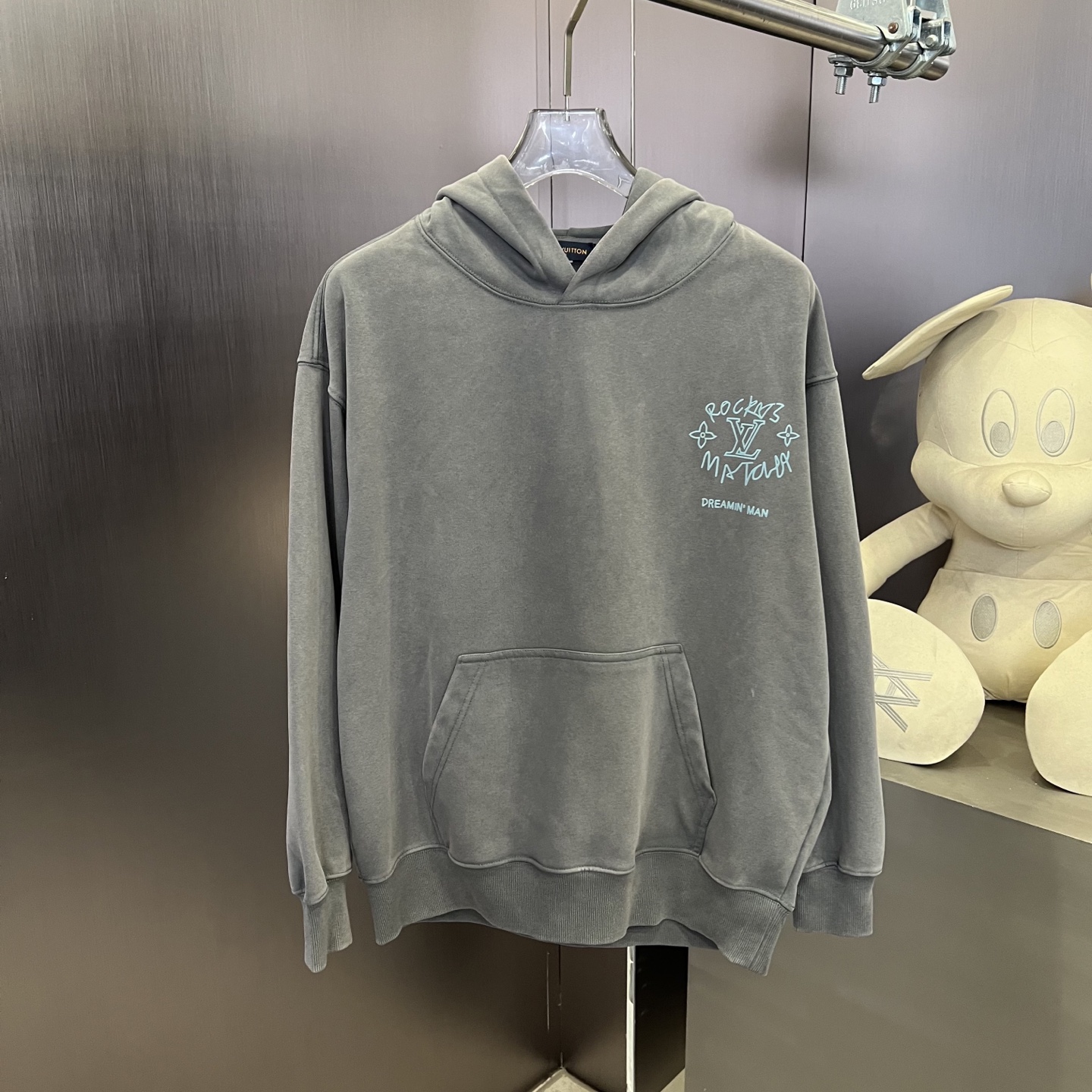 Sudadera con Capucha Estilo Retro ZILIMARK Lv - Comodidad y Diseño