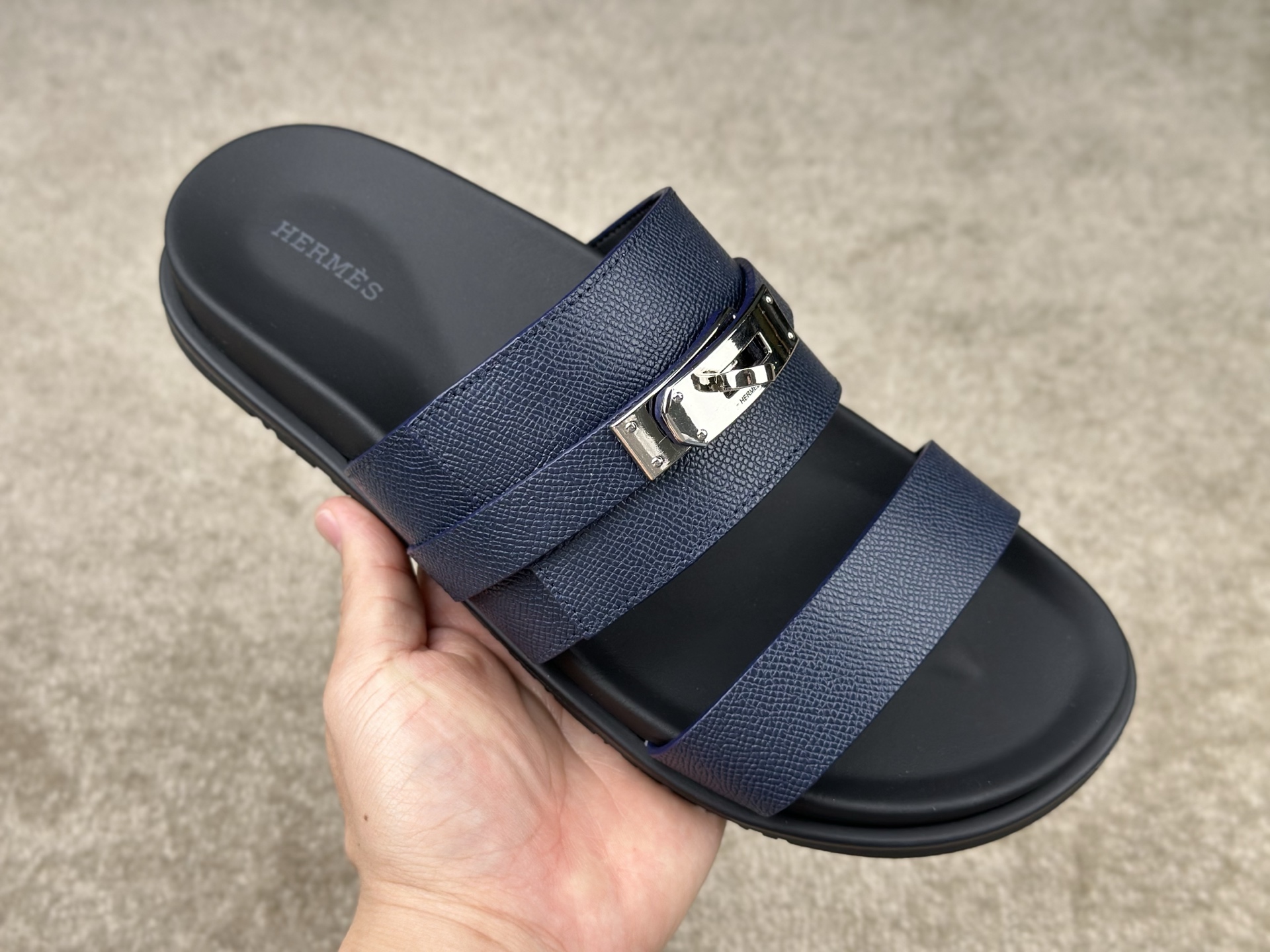 Hermes Jackson Sandals - Stylish Leather Slides with Iconic Kelly Buckle 5 i1741413221531 6507 0 4