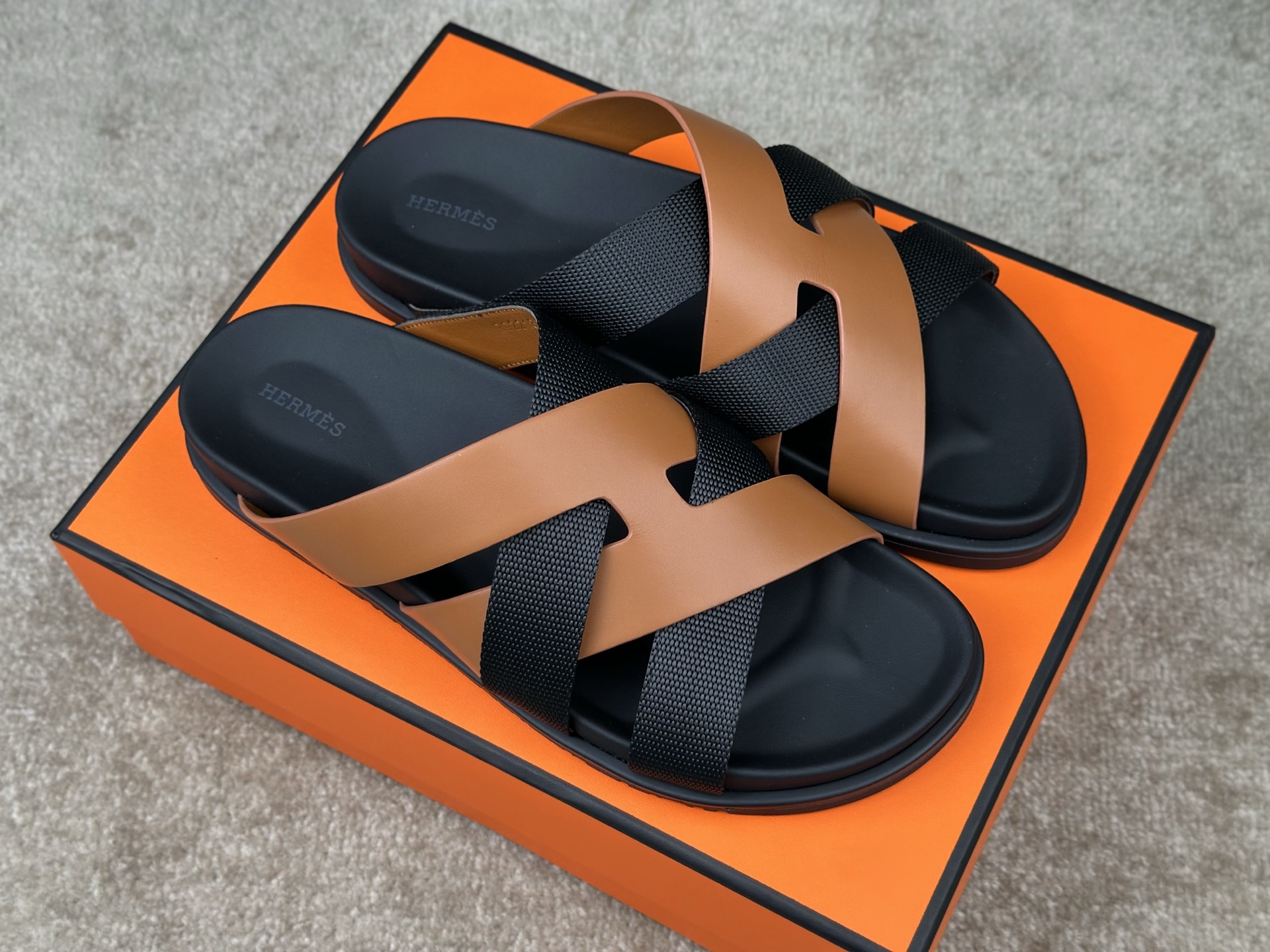 Hermès Kazimir Sandal, Luxury Leather and Fabric Slides for Men, Sizes 38-47 2 i1741413857634 1262 0 4