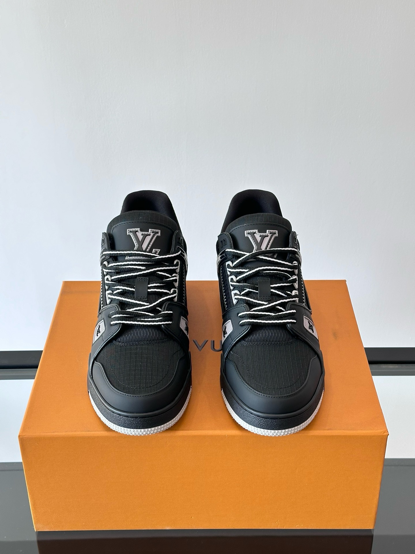 Louis Vuitton Trainer Sneaker Damier Leather Black, Monogram Flowers Outsole 3 i1734405396 4781 4
