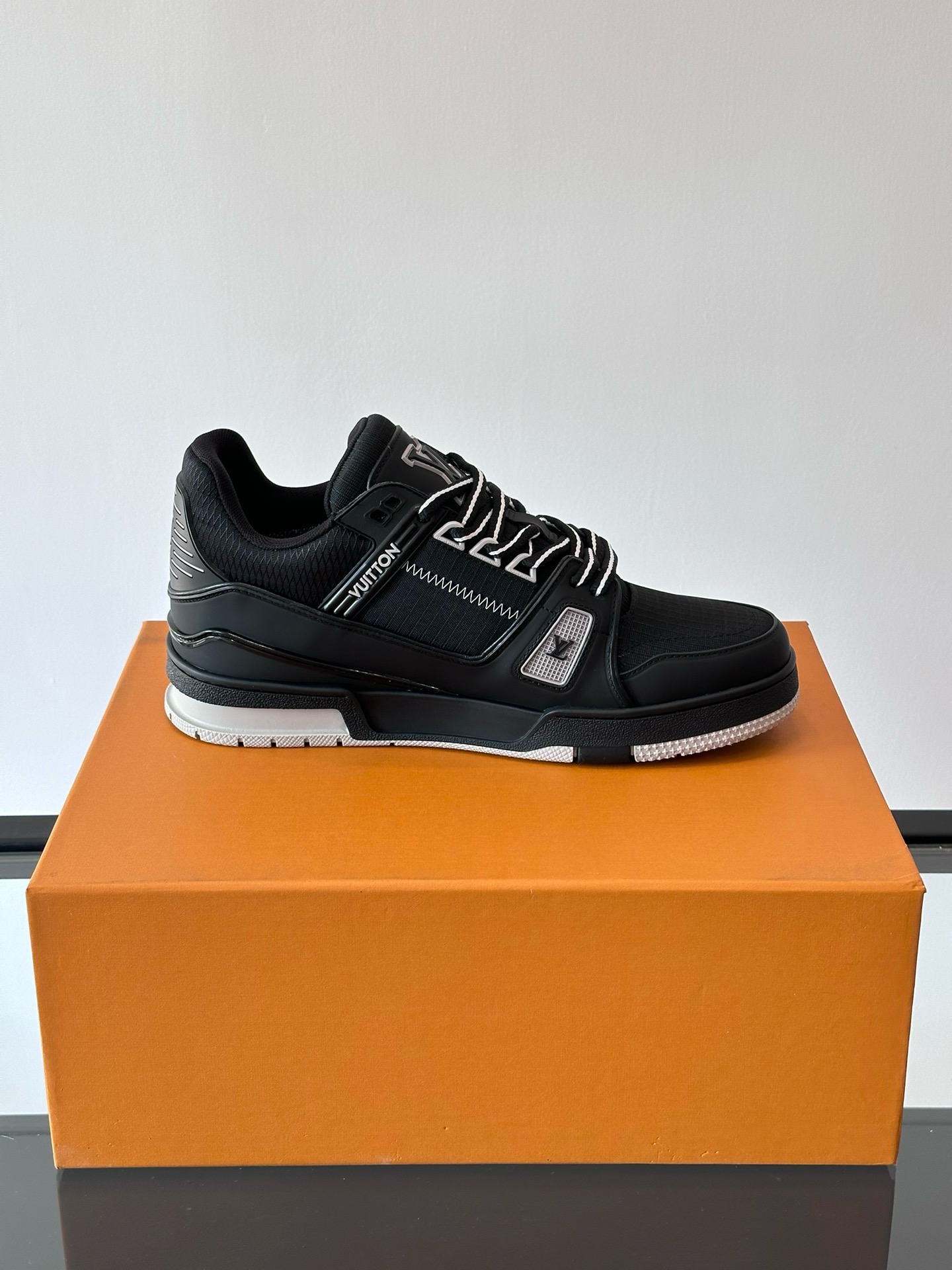 Louis Vuitton Trainer Sneaker Damier Leather Black, Monogram Flowers Outsole 7 i1734405396 8378 2