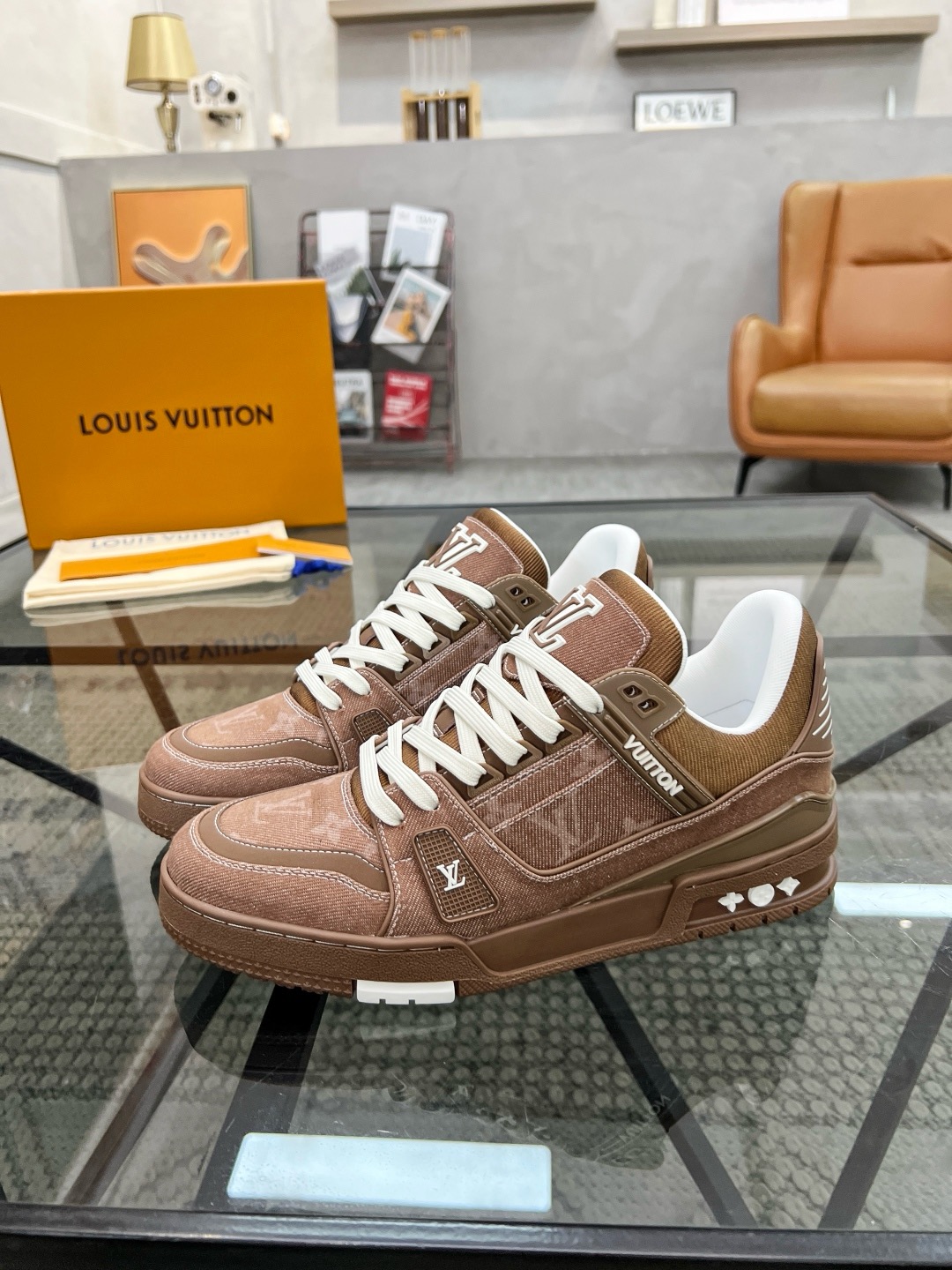 حذاء رياضي لويس فويتون ترينر كاجوال من جلد Damier المحبب