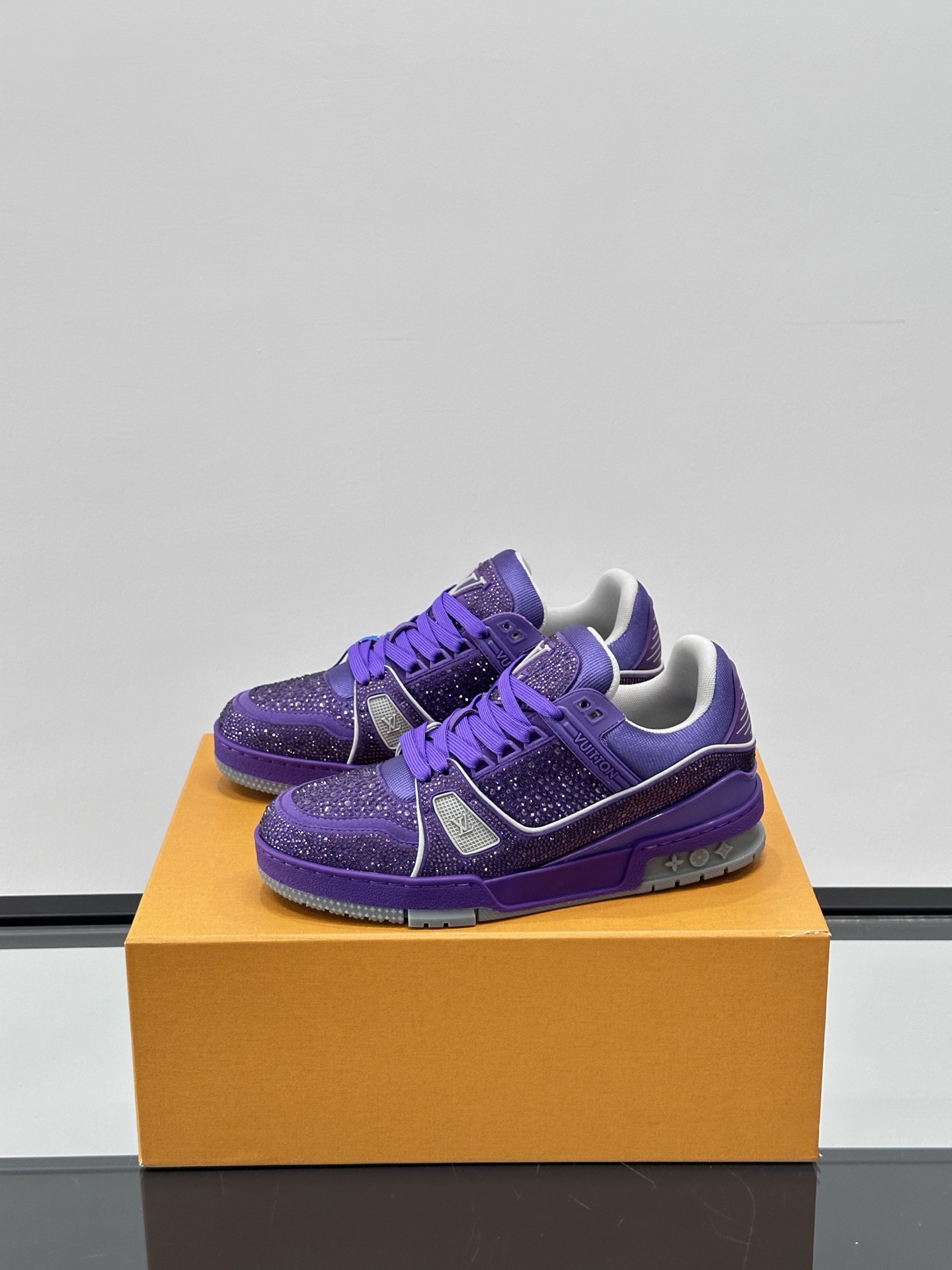 Louis Vuitton Trainer Sneaker Purple Damier Leather Casual Basketball Shoes 4 i1750387552563 389 0 2
