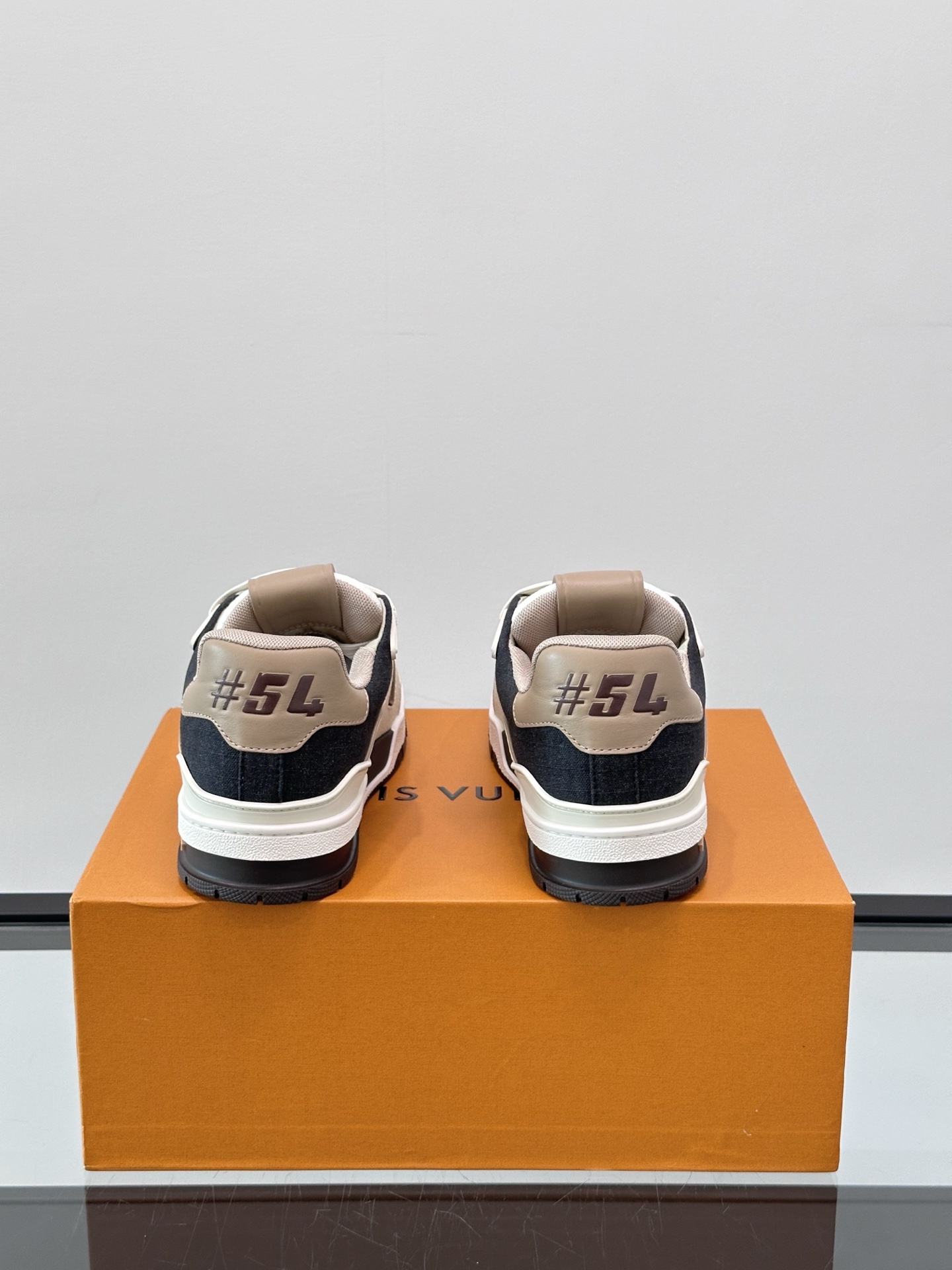 Louis Vuitton Trainer Sneaker in Damier Leather, Stylish & Comfortable 8 i1751765315322 3778 0 6