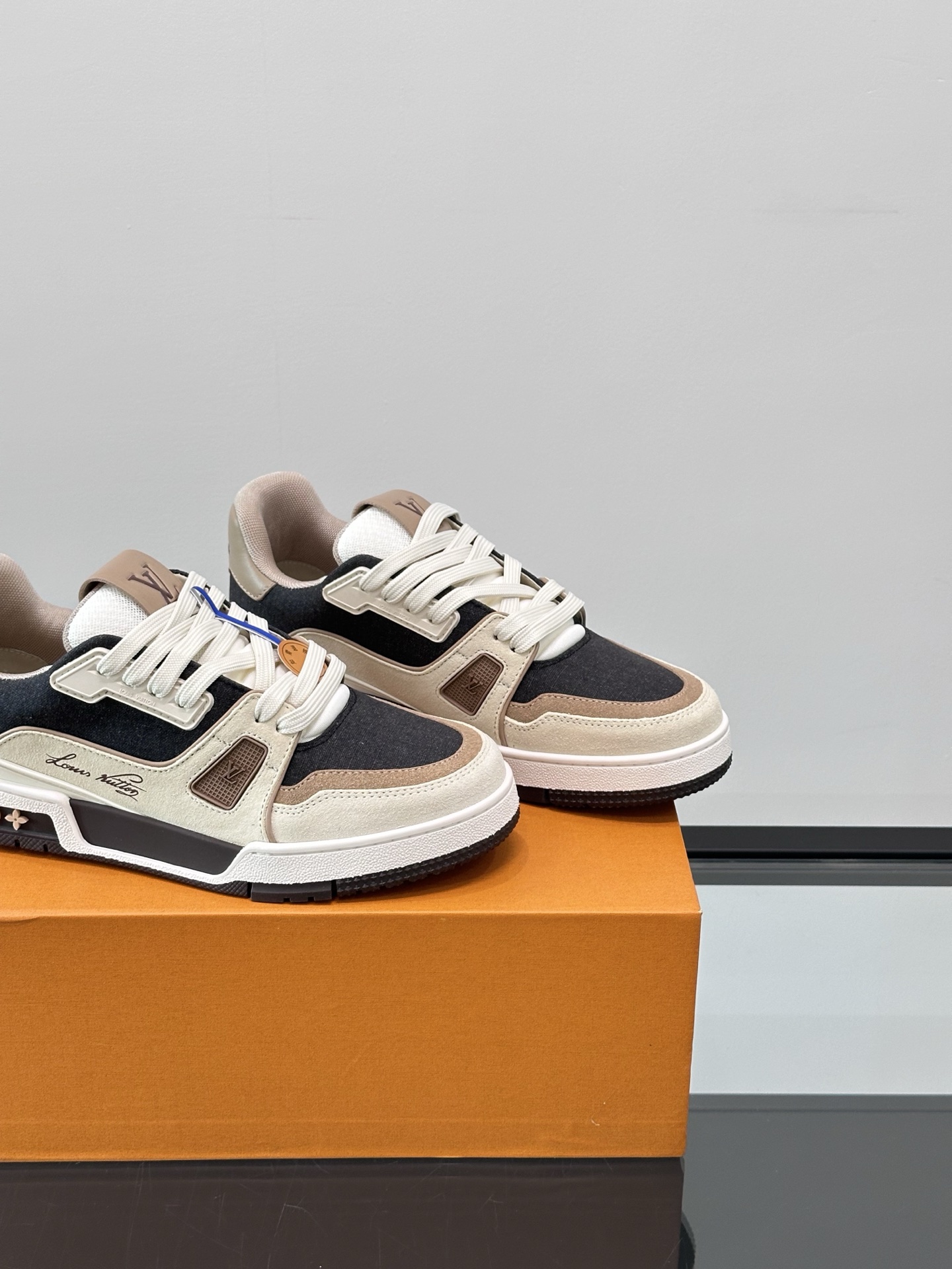 Louis Vuitton Trainer Sneaker in Damier Leather, Stylish & Comfortable 9 i1751765315411 8352 0 7