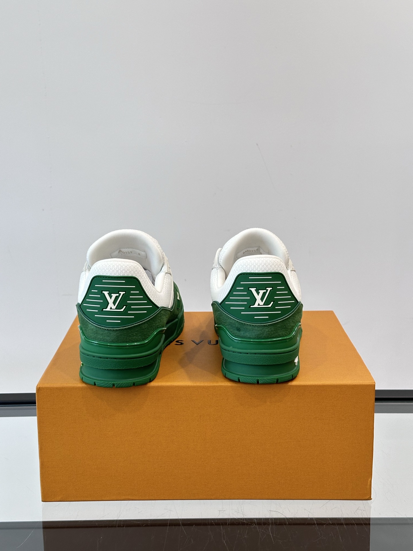 Louis Vuitton Trainer Sneaker in Green and White Leather for Men 9 i1751765384323 943 0 7