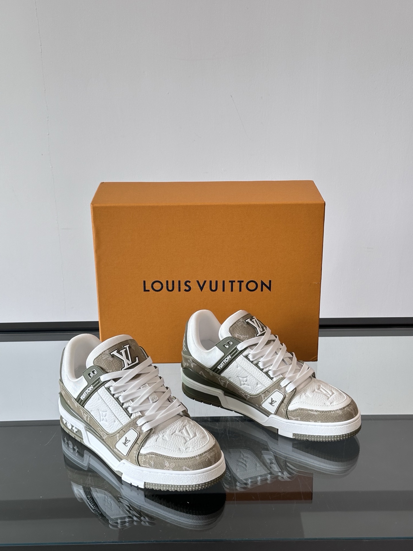 נעליים אופנה אפונה Louis Vuitton Trainer מחודשים בגוון Damier 5 i1751765404457 4291 0 3