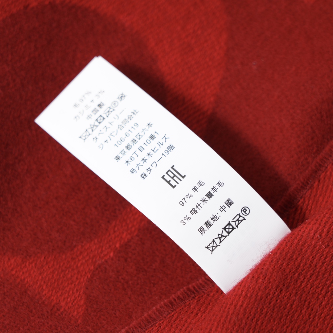 Coach 驼色细节，粉笔白色细节，纯 COACH 蔻驰 奥莱 标志大尺寸老花围巾 CU807