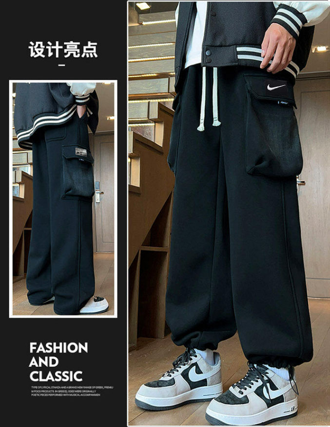 上新💰150
 NIKE耐克绣标加绒卫裤  可束脚可直筒两穿  秋冬必入 甄选高克重加绒面料 质感厚实 定制刺绣标 柔软舒适 松紧腰加抽绳可调节腰围 极简的设计风格 显瘦显高男女均可完美驾驭  

颜色：黑色 
尺码：M-3XL

M 腰围67 臀围104 裤长102
 L 腰围70 臀围108 裤长104
 XL 腰围73 臀围112 裤长105
2XL 腰围76 臀围116裤长107
3XL腰围79臀围120裤长109