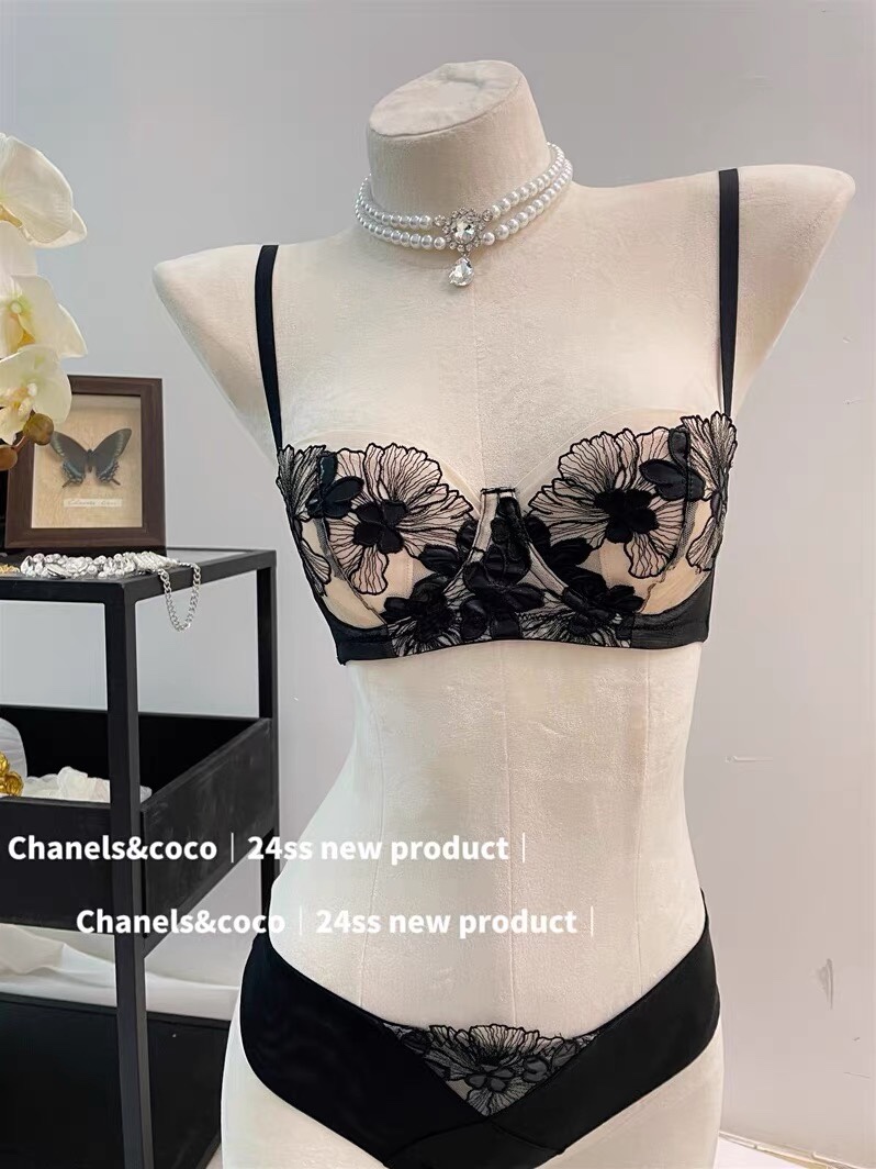 Ensemble de Lingerie Fine Brodée Chanel&Coco - Élégance et Confort Absolus