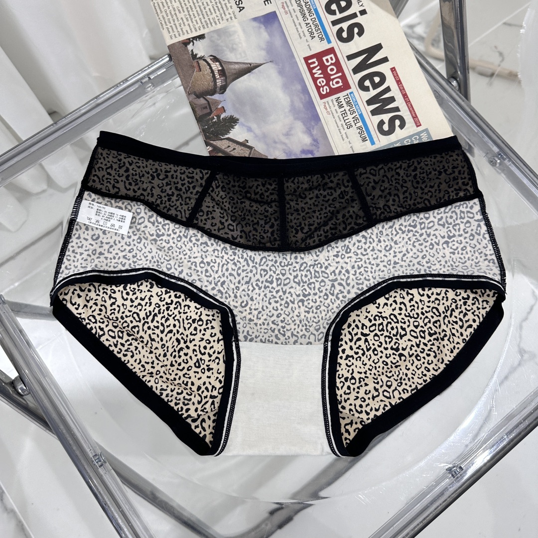 Leopard Print Mid-Waist Panties - Soft & Breathable Women's Underwear 10 i1714193149 2730 0