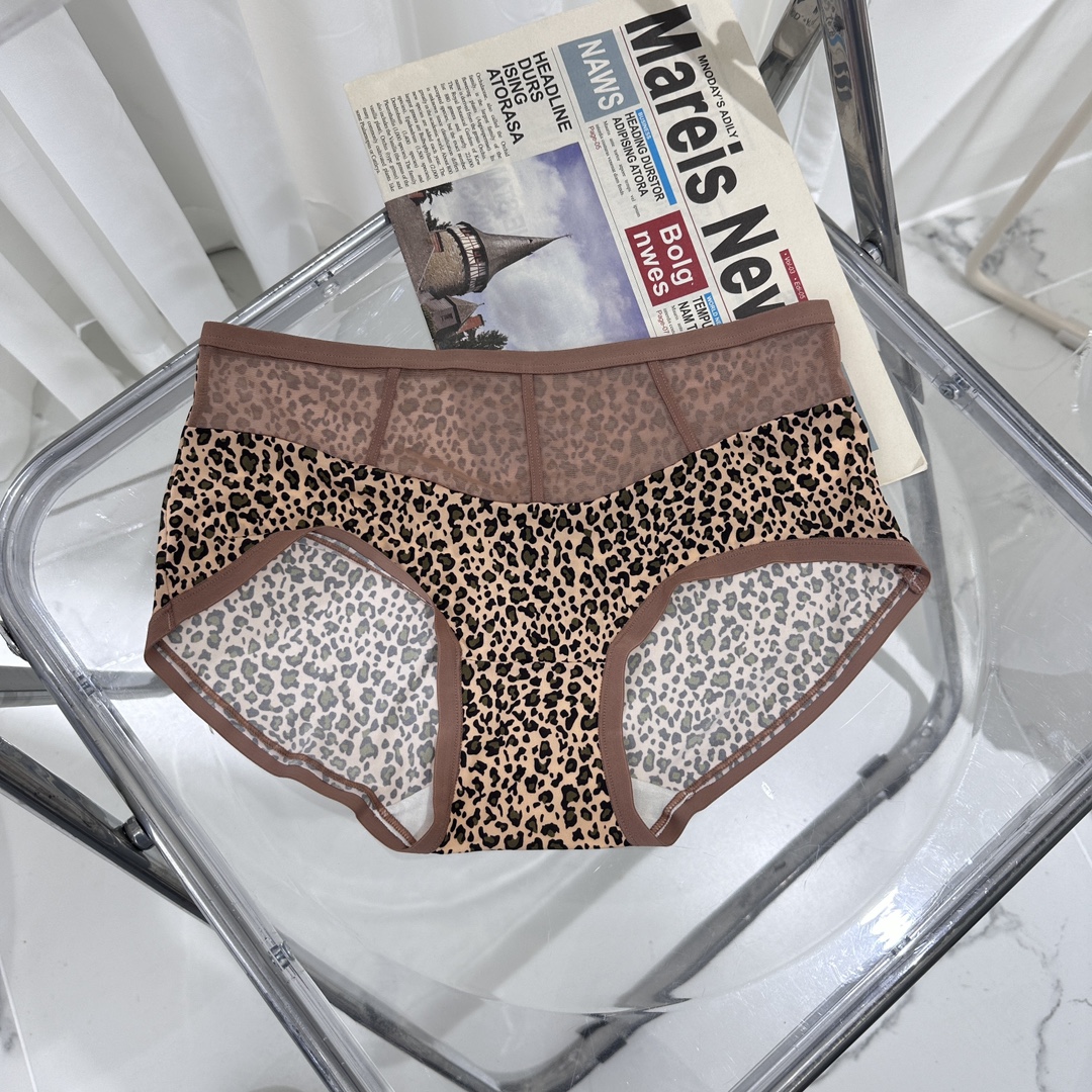 Leopard Print Mid-Waist Panties - Soft & Breathable Women's Underwear 8 i1714193150 6818 2