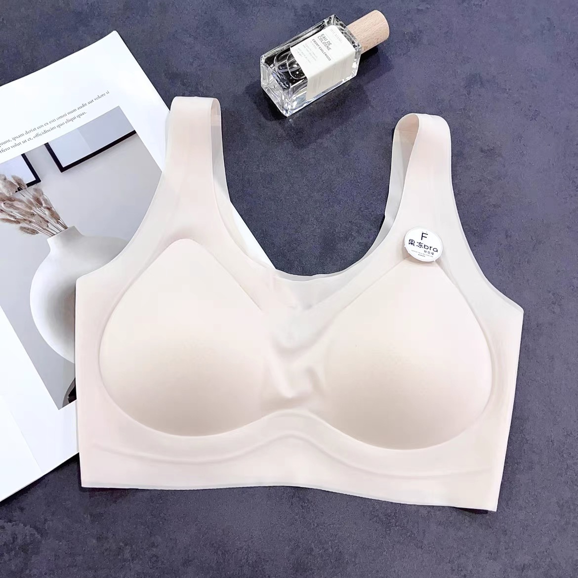 Women's Seamless Comfort Bra Top - Wide Strap, Milk Skin Feel