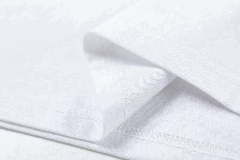 供货价:19.9💰『官网特别短袖』贸易出口款,200克精梳棉面料,夏季上身超舒适,原包装吊牌 稳定72小时内物流（可接一件来图定做,批发价格超低）有量选手可以来谈价格可低！！！ STX310
STUSSY 斯图西 字母手指印花男女短袖

-面料精选32支230克双纱面料  手感柔软舒适 吸汗透气.
-百搭款  原单品质 情侣款穿搭首选.
-大厂做工 肩部四针五线 走线整齐 做工优质.
-男女同款 非常百搭 人手一件 细节清晰可见.

颜色:白色 黑色
码数：S-2XL