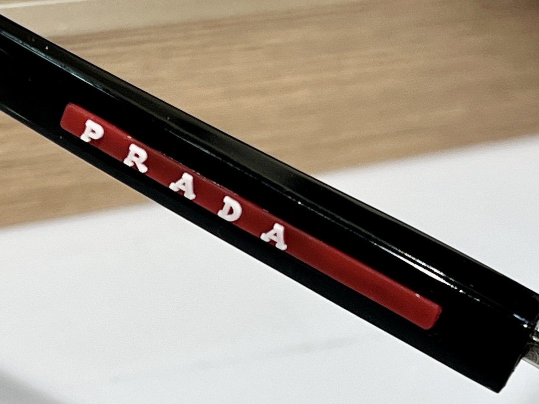  TOP quality
PRADA 
PS52WS
Size61-14-145
