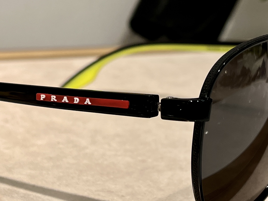  TOP quality
PRADA 
PS52WS
Size61-14-145
