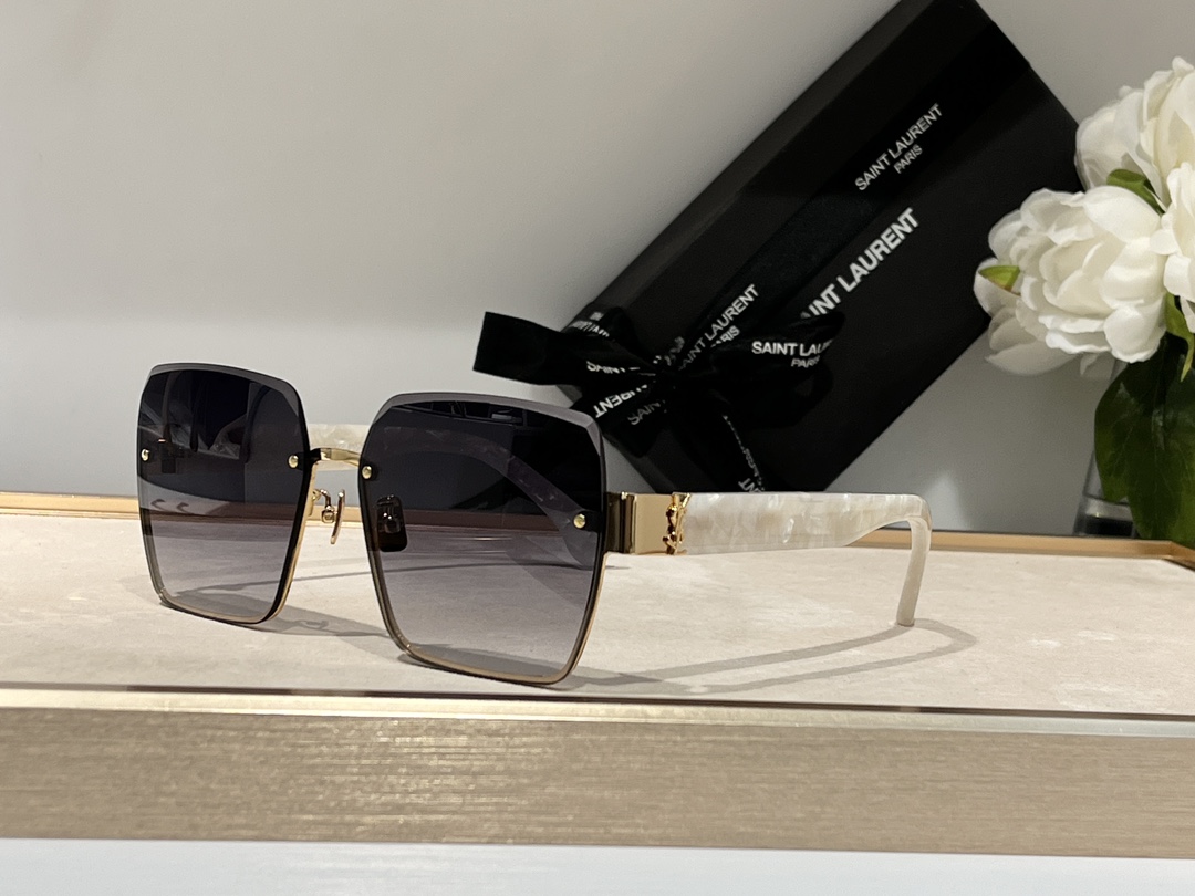  SAINT LAURENT
MODSL662F
Size62口16-140
斜纹无框设计
YSL金雕

