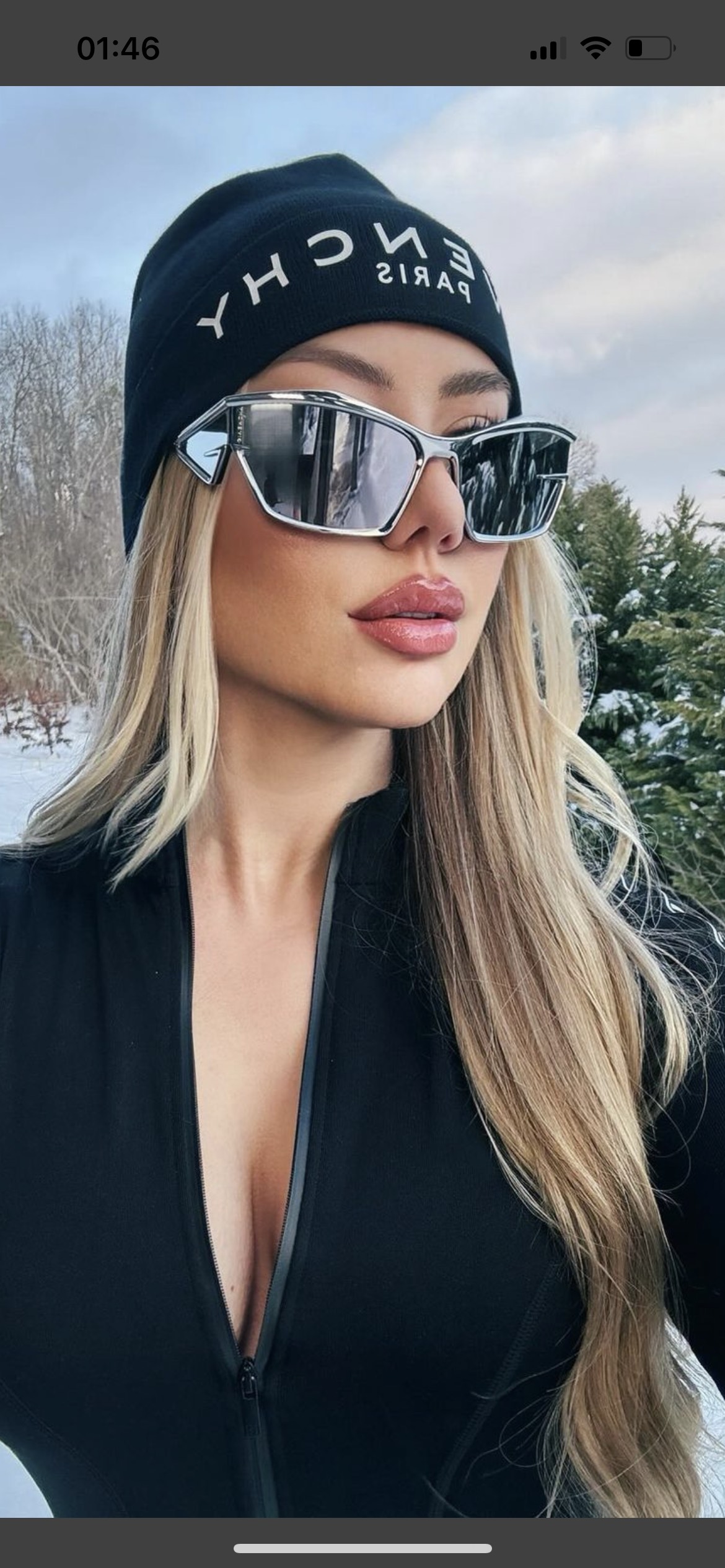 “GIVENCH* Precious Metal Sunglasses with Future-Sense Design” - 图片 1