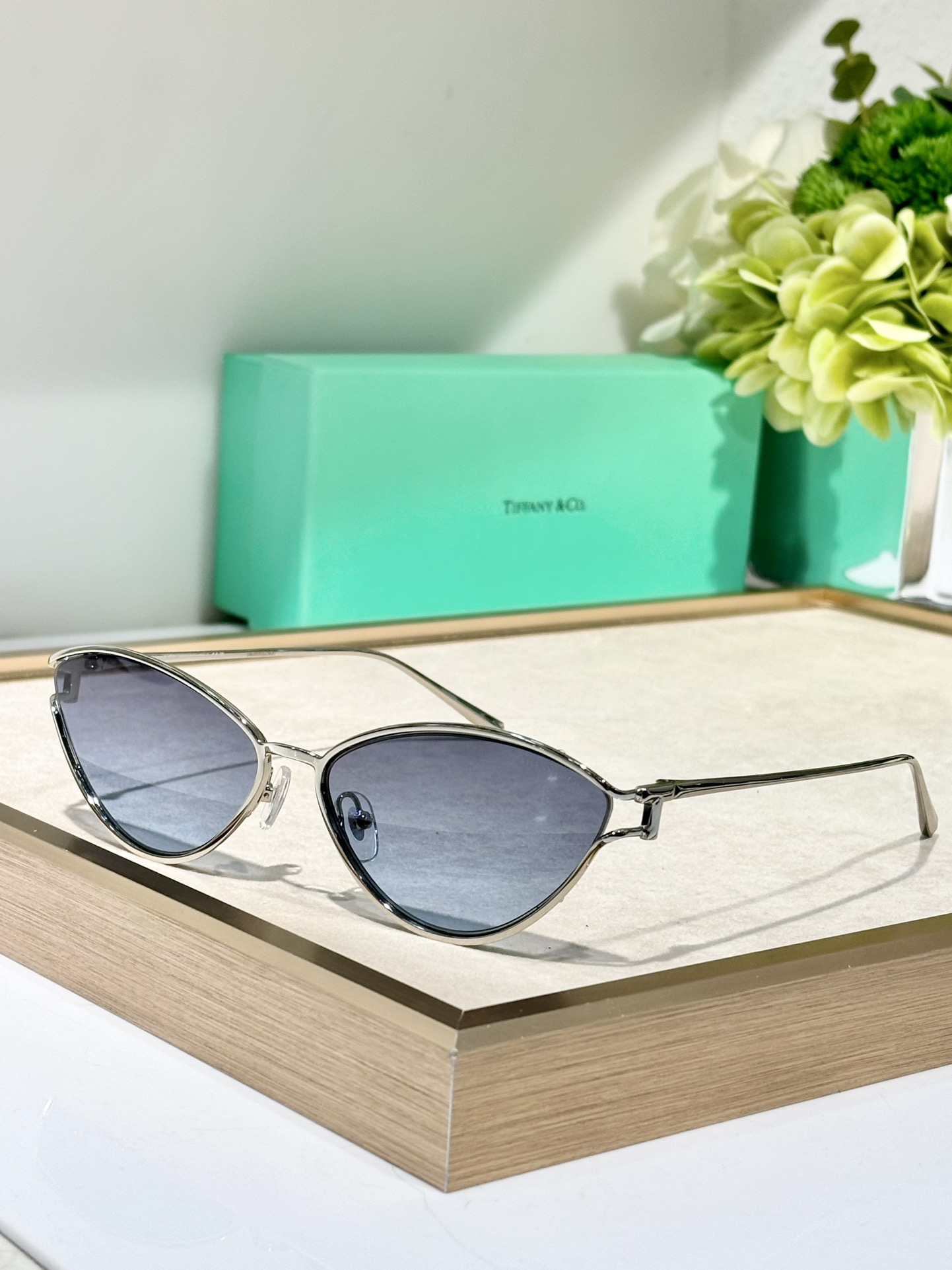  原版开发
复杂五金配件
还原本色✔️
Tiffany.Co
Mod：TF3095
Size：61-16
