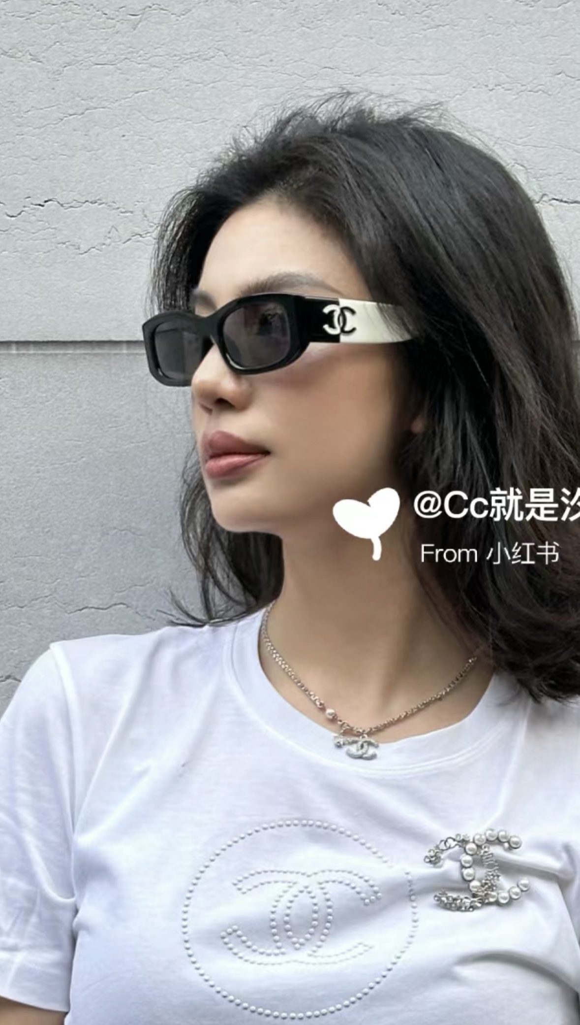  黑白配 忒经典
独家zP一样尼龙偏光镜片
Chan*
Modch5525
Size52口19-140🎉