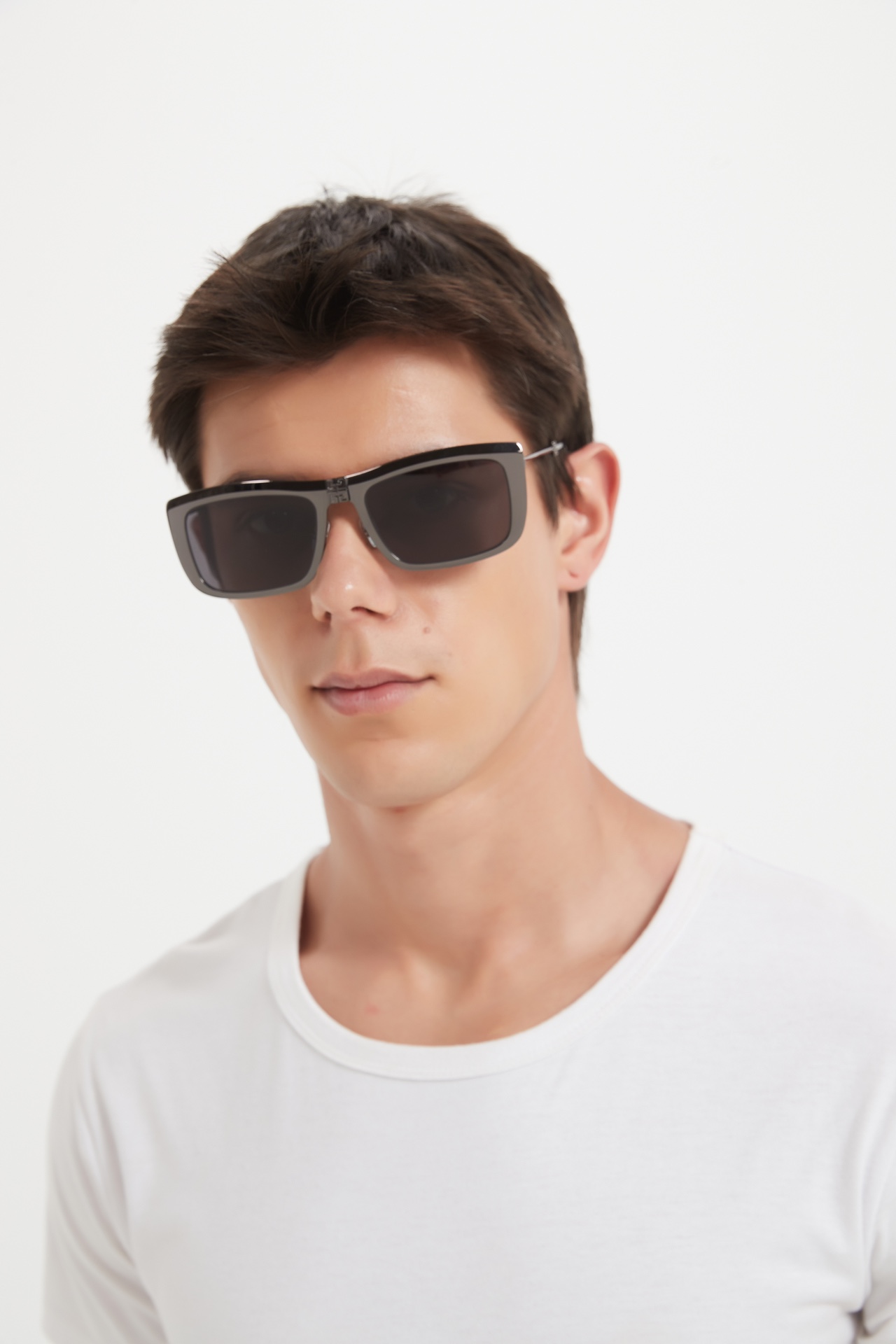 ♪ Givenchy ♪ Mod: 7901/s Size: 57-21-135 Collapse Foldable sunglases