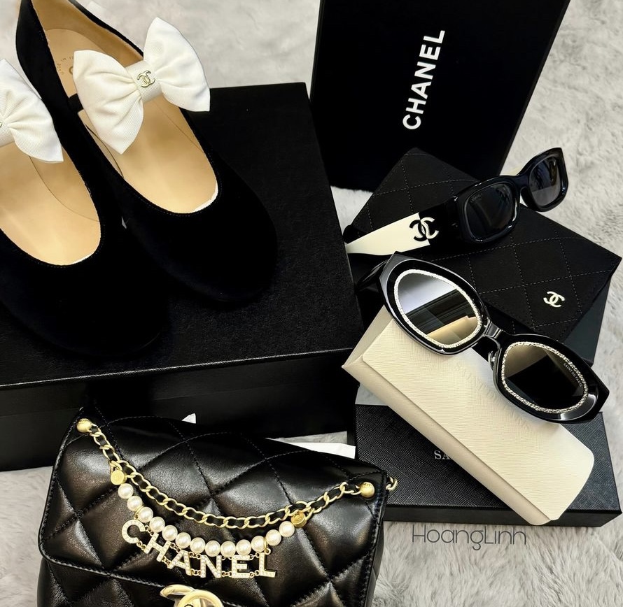  Saint De Paris
Mod：HOLLYWOOD AUSTRALIA
Size：52-22-1