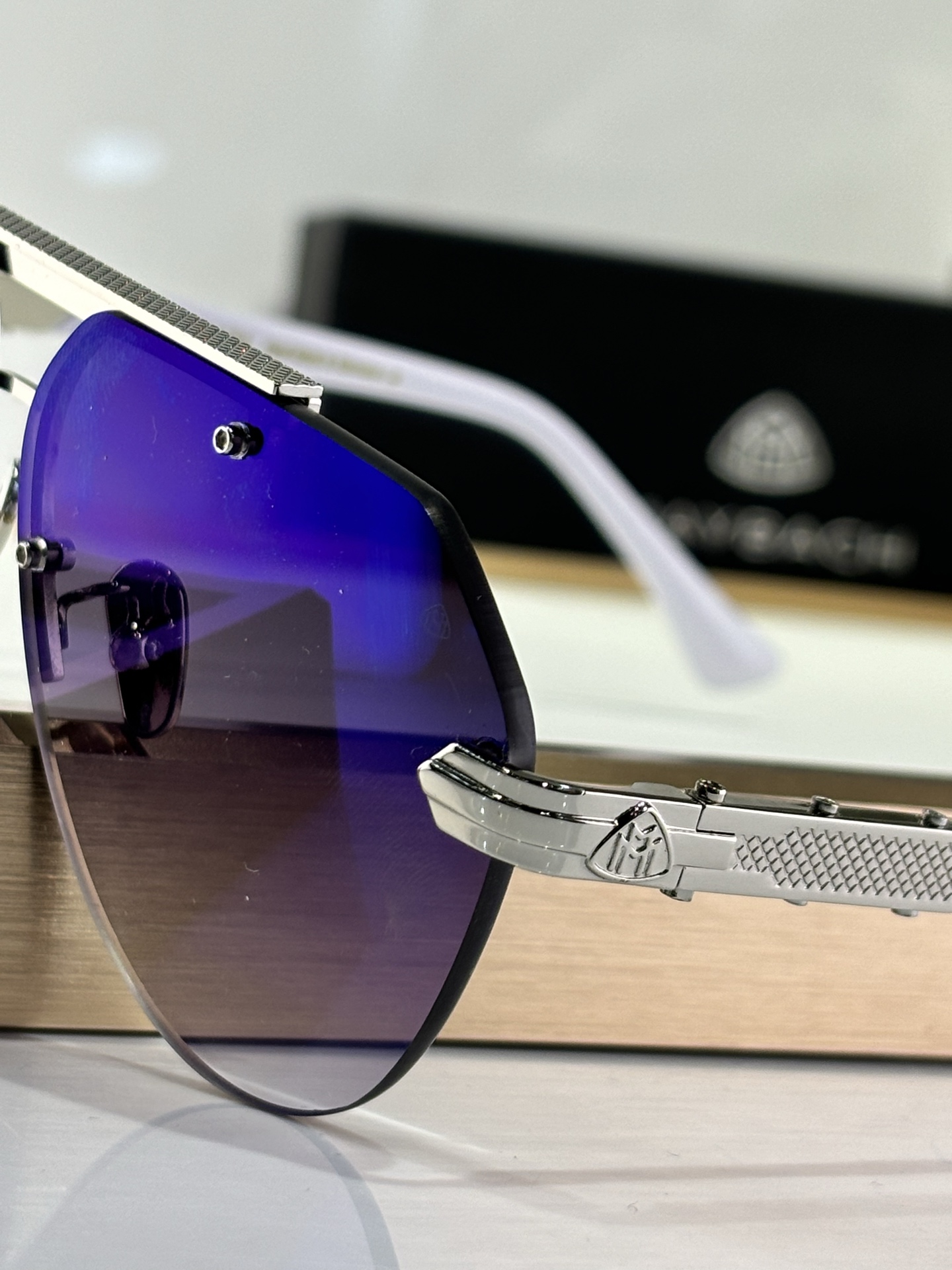  MAYBACH
MOD：THE BIZSTER
SIZE：60-12-145
