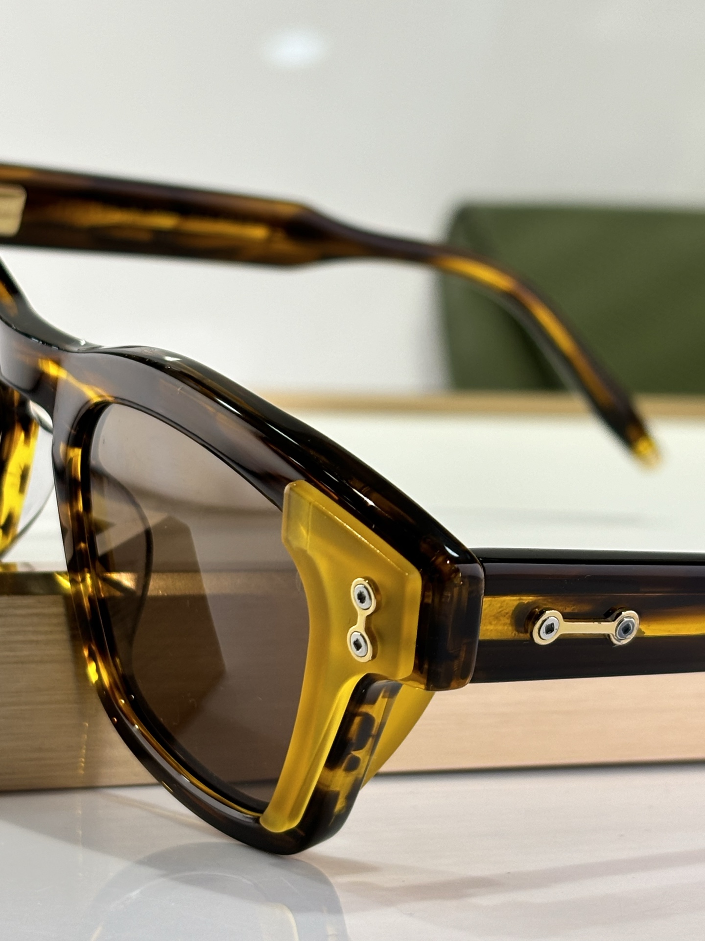  AKONI 
AKS-104B
SIZE52-21-148
