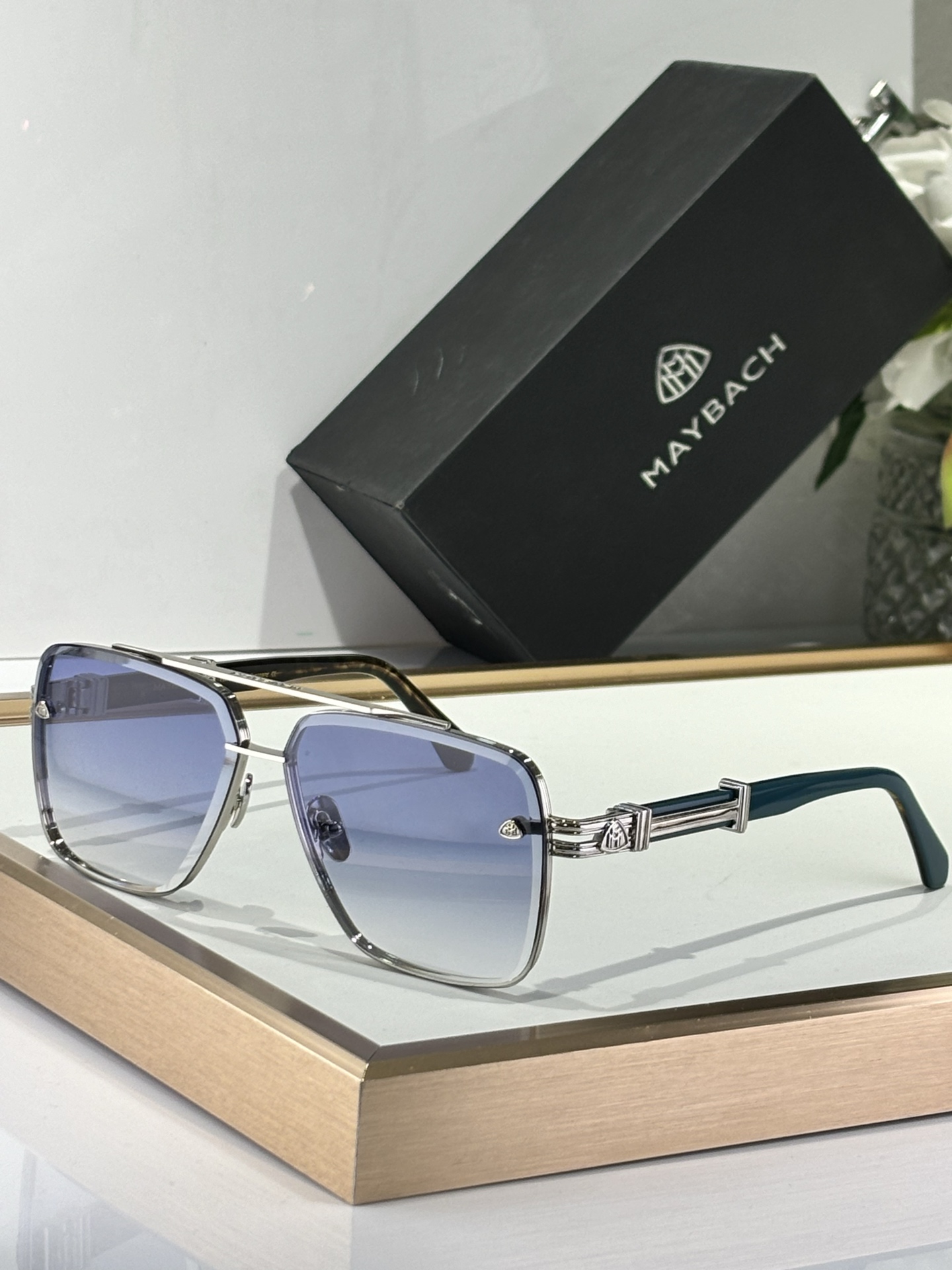  Maybach 
ModTHE GRAND II
Size62-13-145
