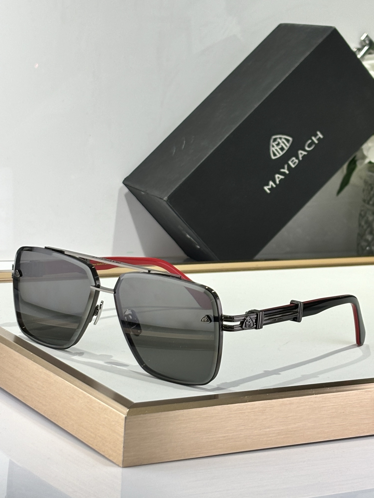  Maybach 
ModTHE GRAND II
Size62-13-145
