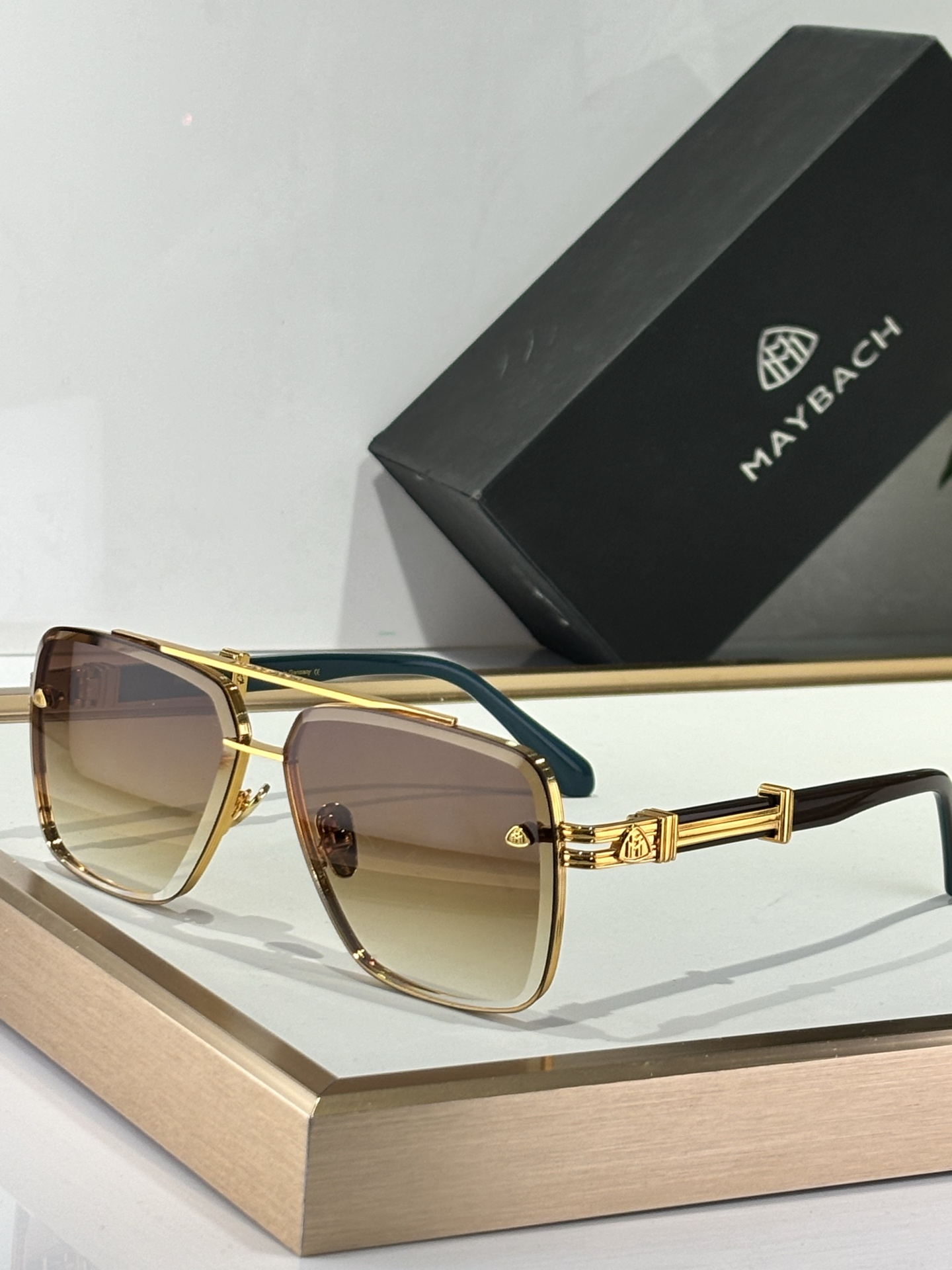  Maybach 
ModTHE GRAND II
Size62-13-145
