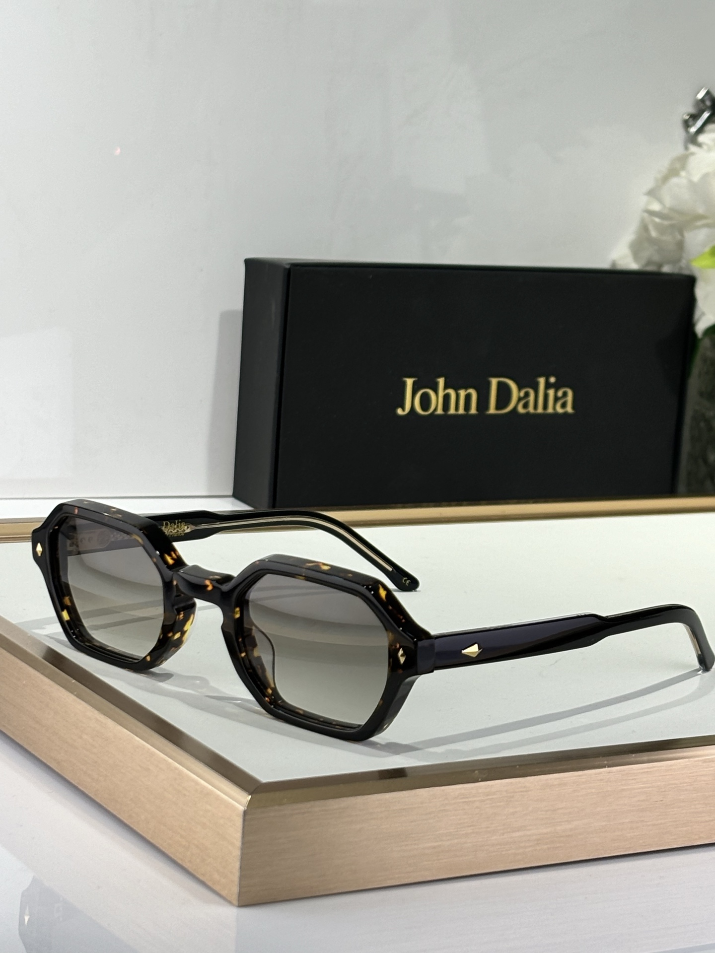  JOHN Dalia
ModJUDE
SIze51-26-145
