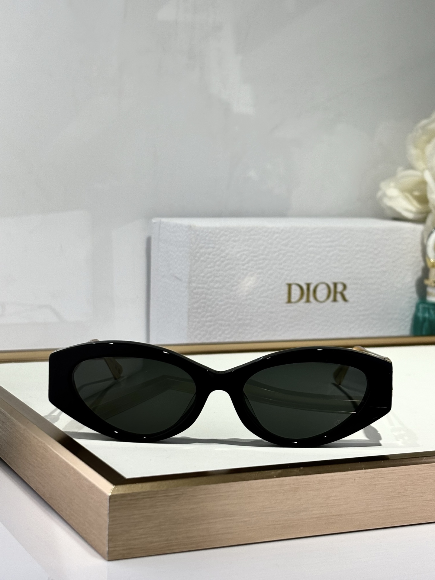  DIO*
MODEL：30Montaigne B6I
