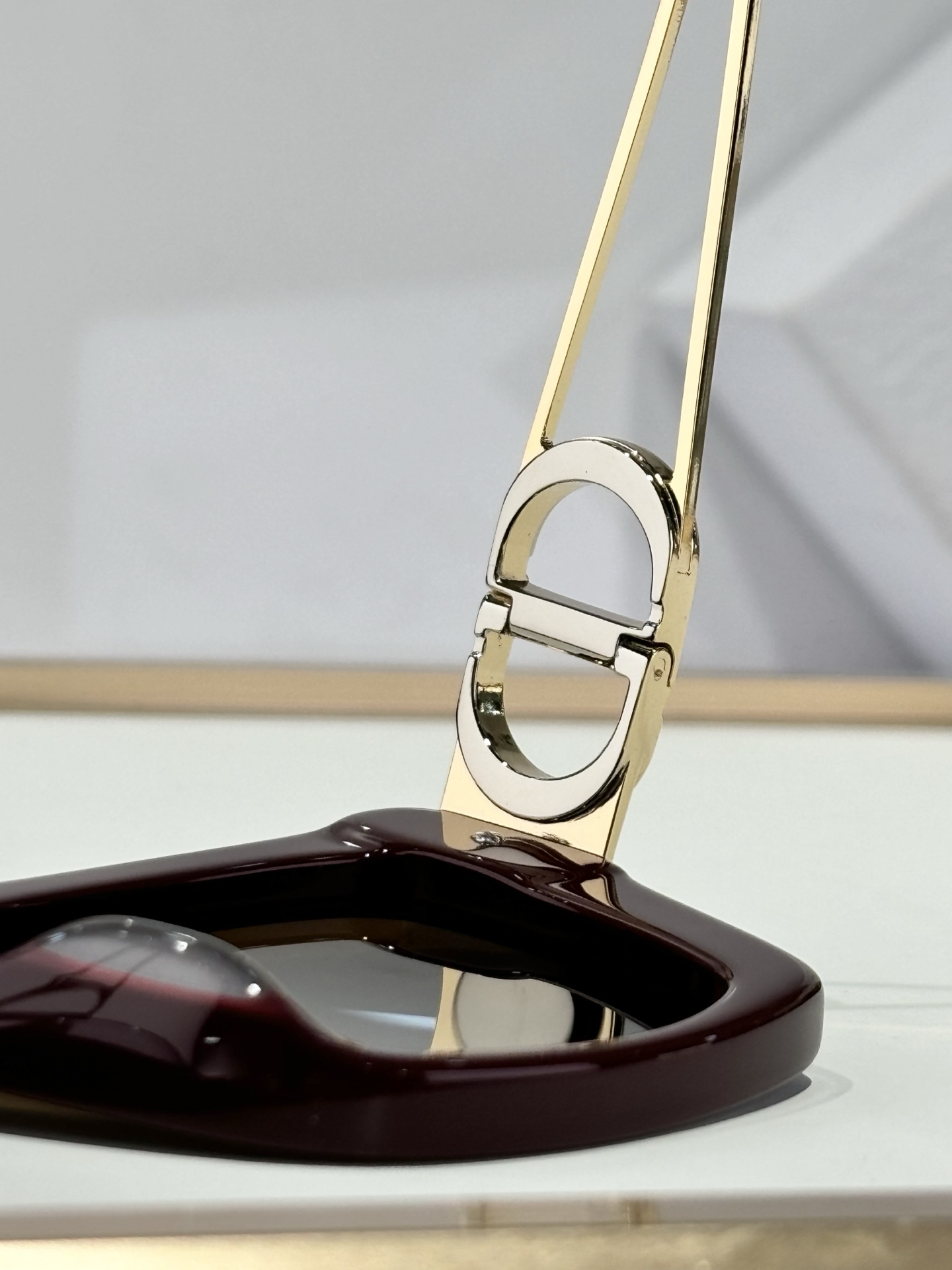  DIOR
MOD30Montaigne S13F
