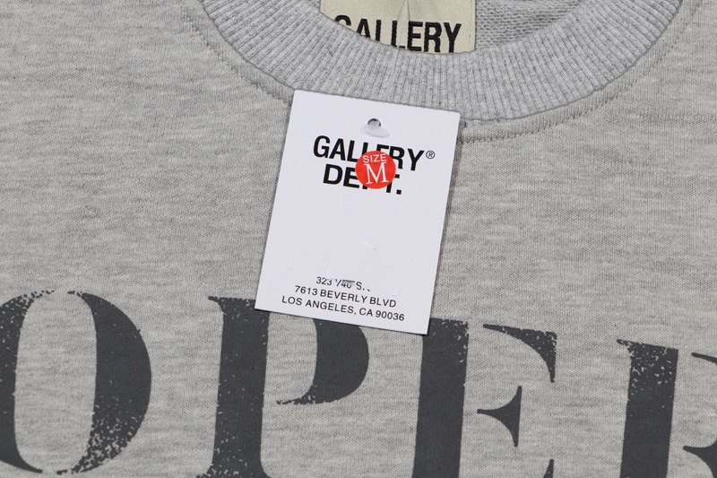 Gallery Dept Unveils American High Street Coat with Stubble Letter Logo Print - 图片 7