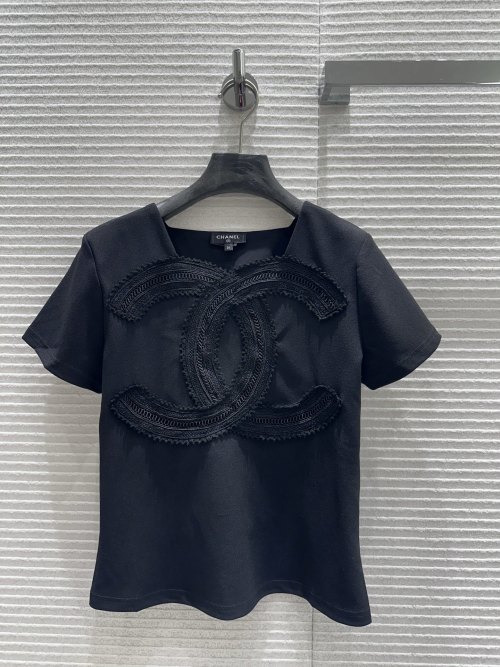 Chanel 25SS Black Lace Logo Short Sleeve Tee - Elegant & Versatile 1 Chanel 25SS Black Lace Logo Short Sleeve Tee - Elegant & Versatile
